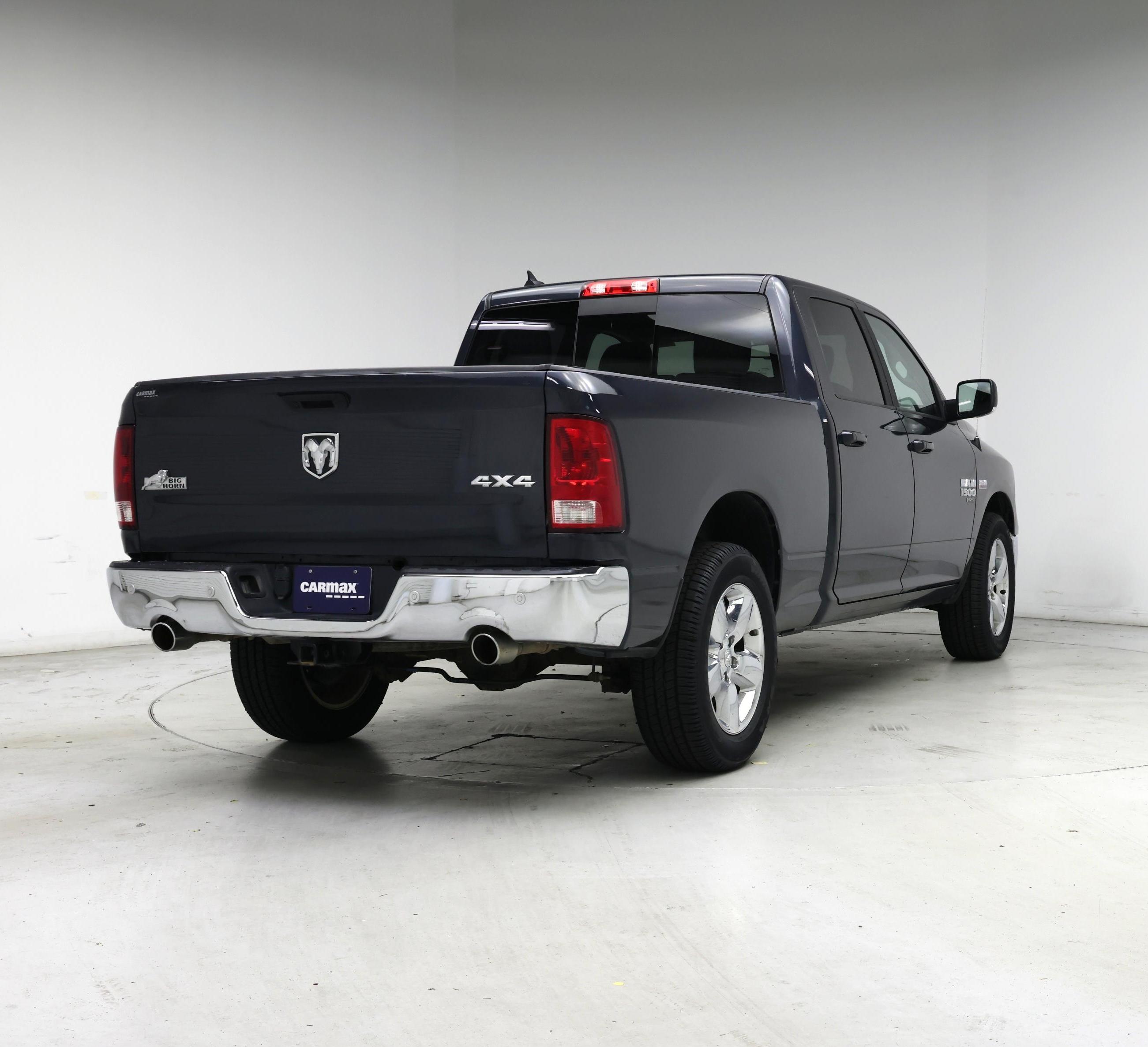 Thumbnail: 2019 RAM 1500 Classic - 8