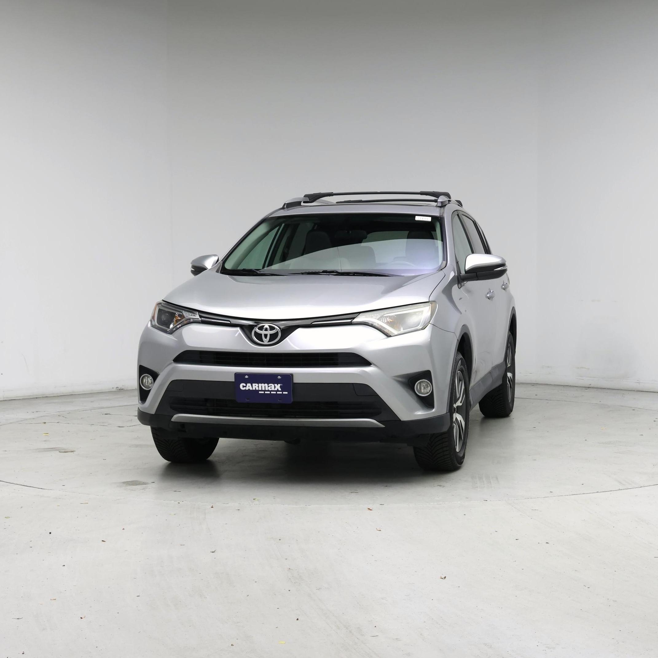 Thumbnail: 2016 Toyota RAV4 - 4