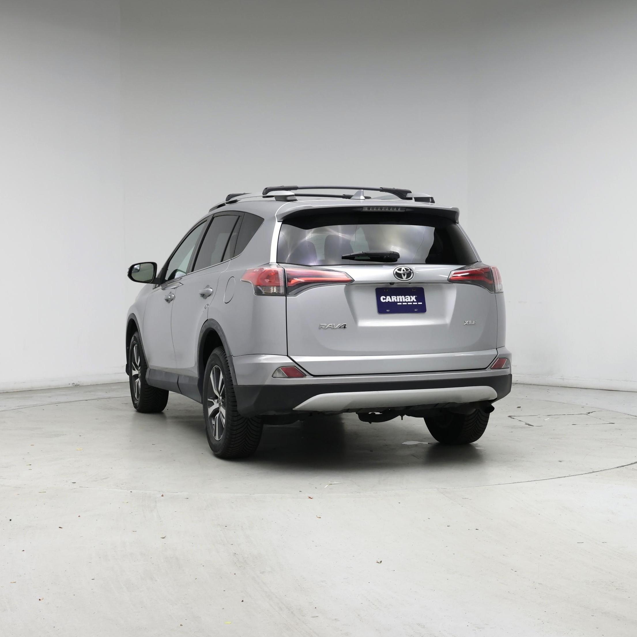 Thumbnail: 2016 Toyota RAV4 - 6