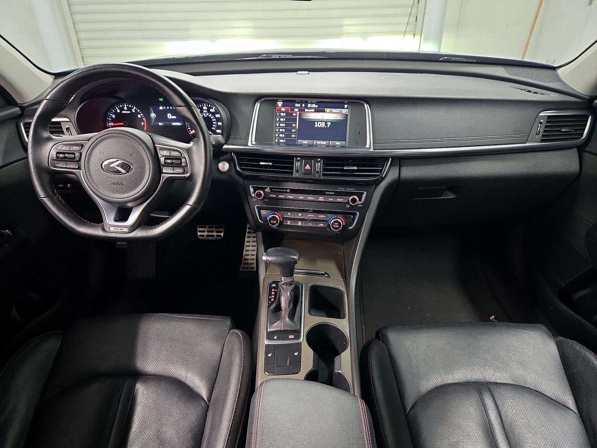 Thumbnail: 2017 Kia Optima - 9