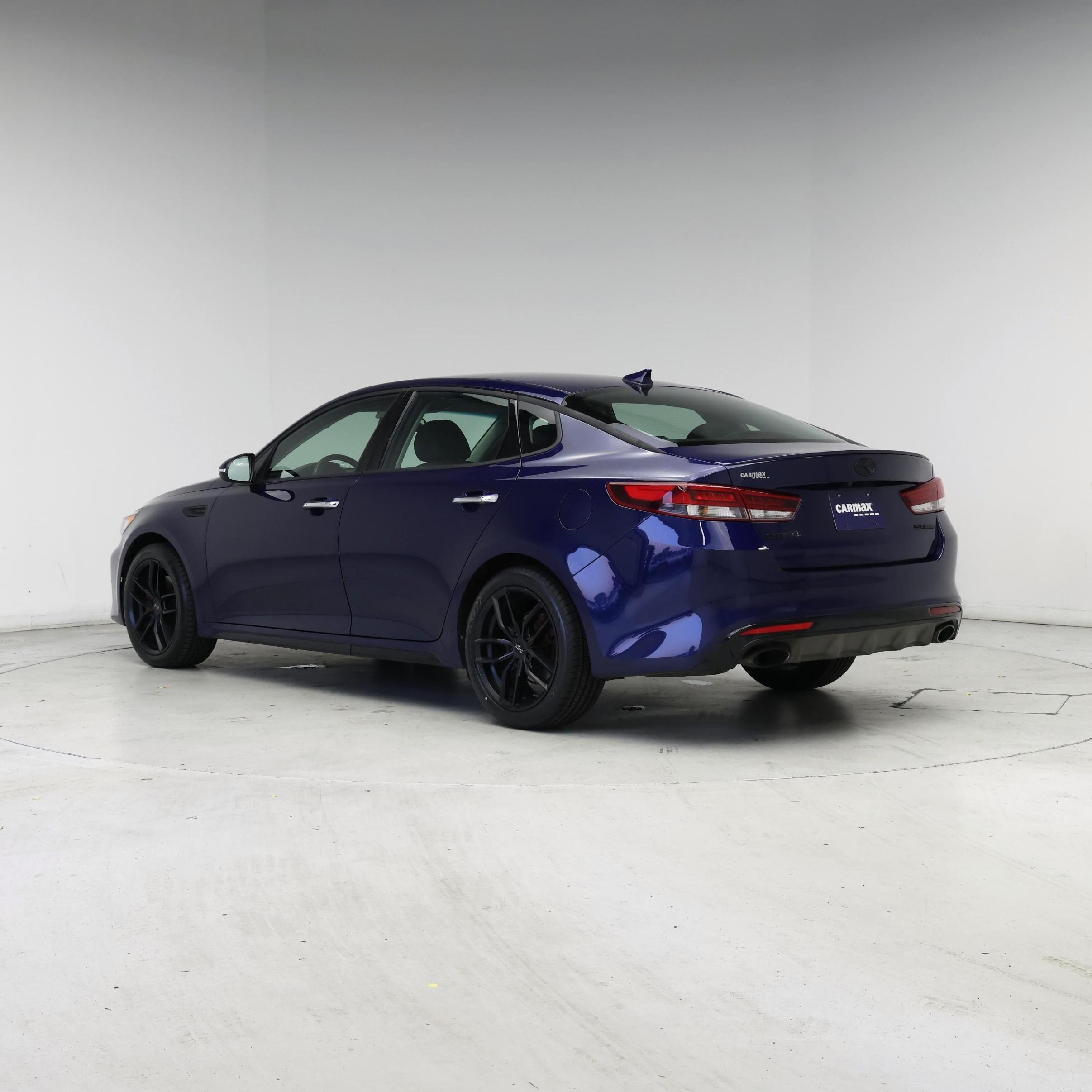 Thumbnail: 2017 Kia Optima - 2