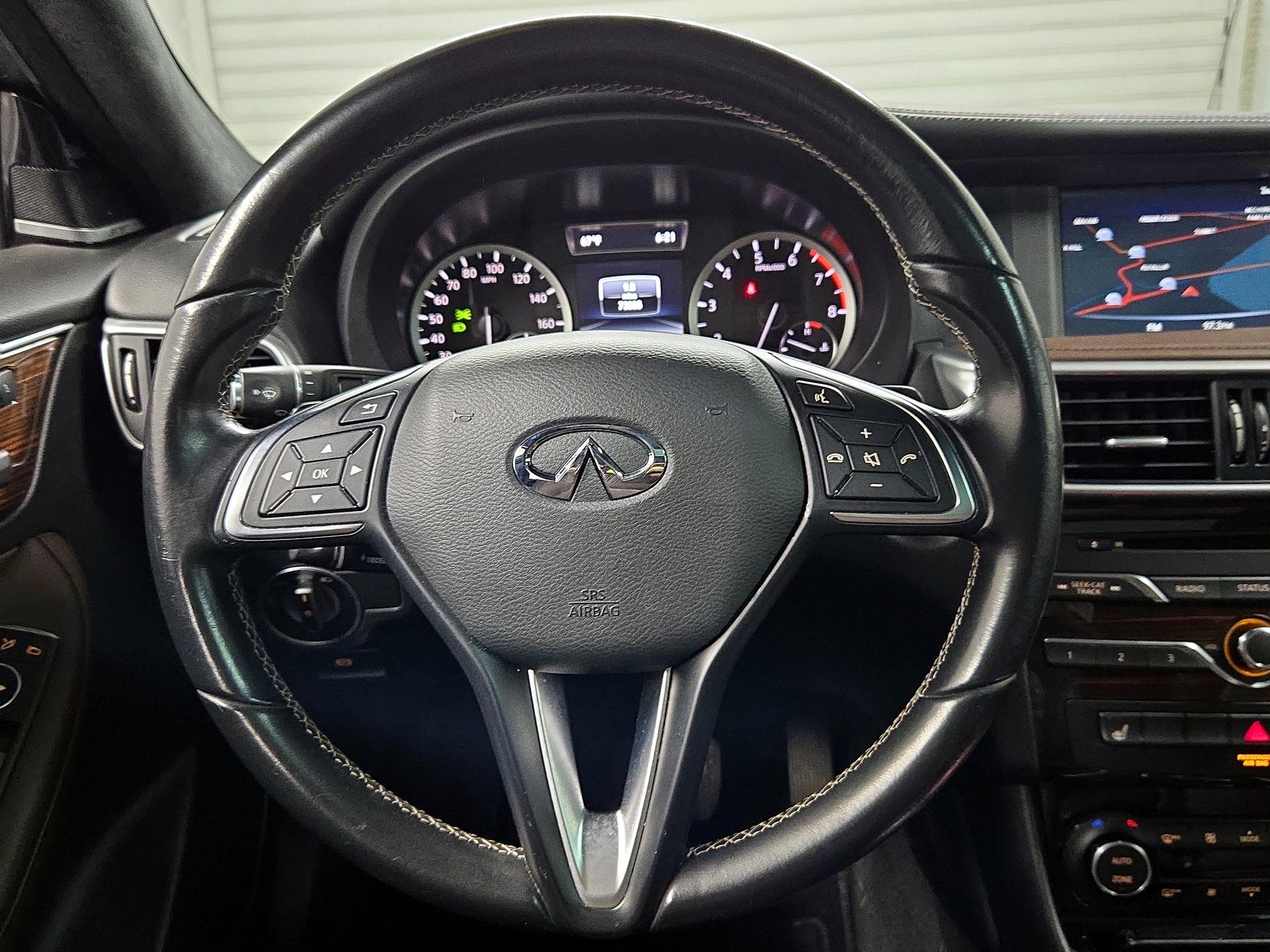 Thumbnail: 2017 INFINITI QX30 - 10