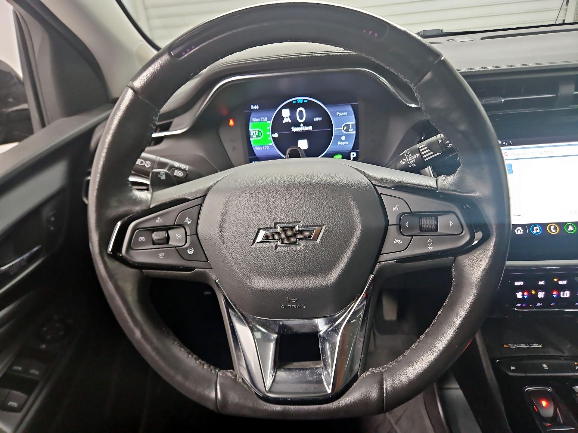 Thumbnail: 2023 Chevrolet Bolt EUV - 10