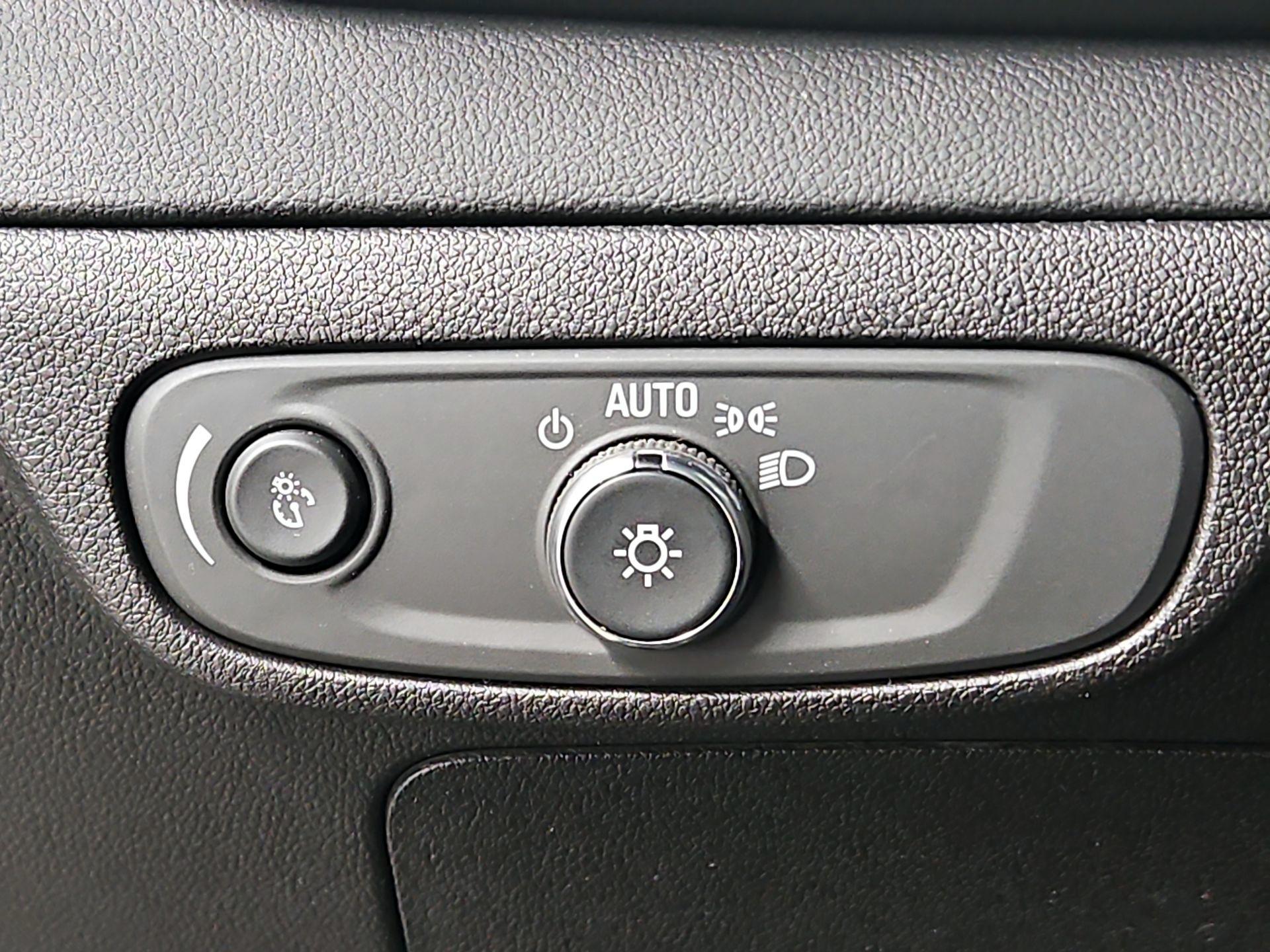 Thumbnail: 2023 Chevrolet Bolt EUV - 13