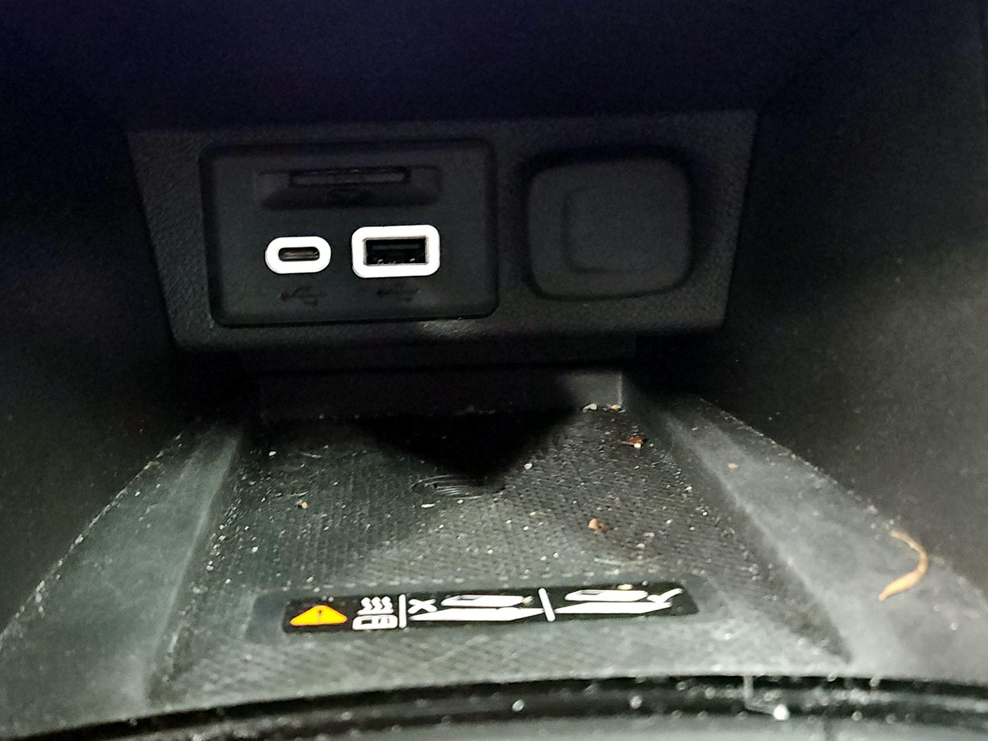 Thumbnail: 2023 Chevrolet Bolt EUV - 19