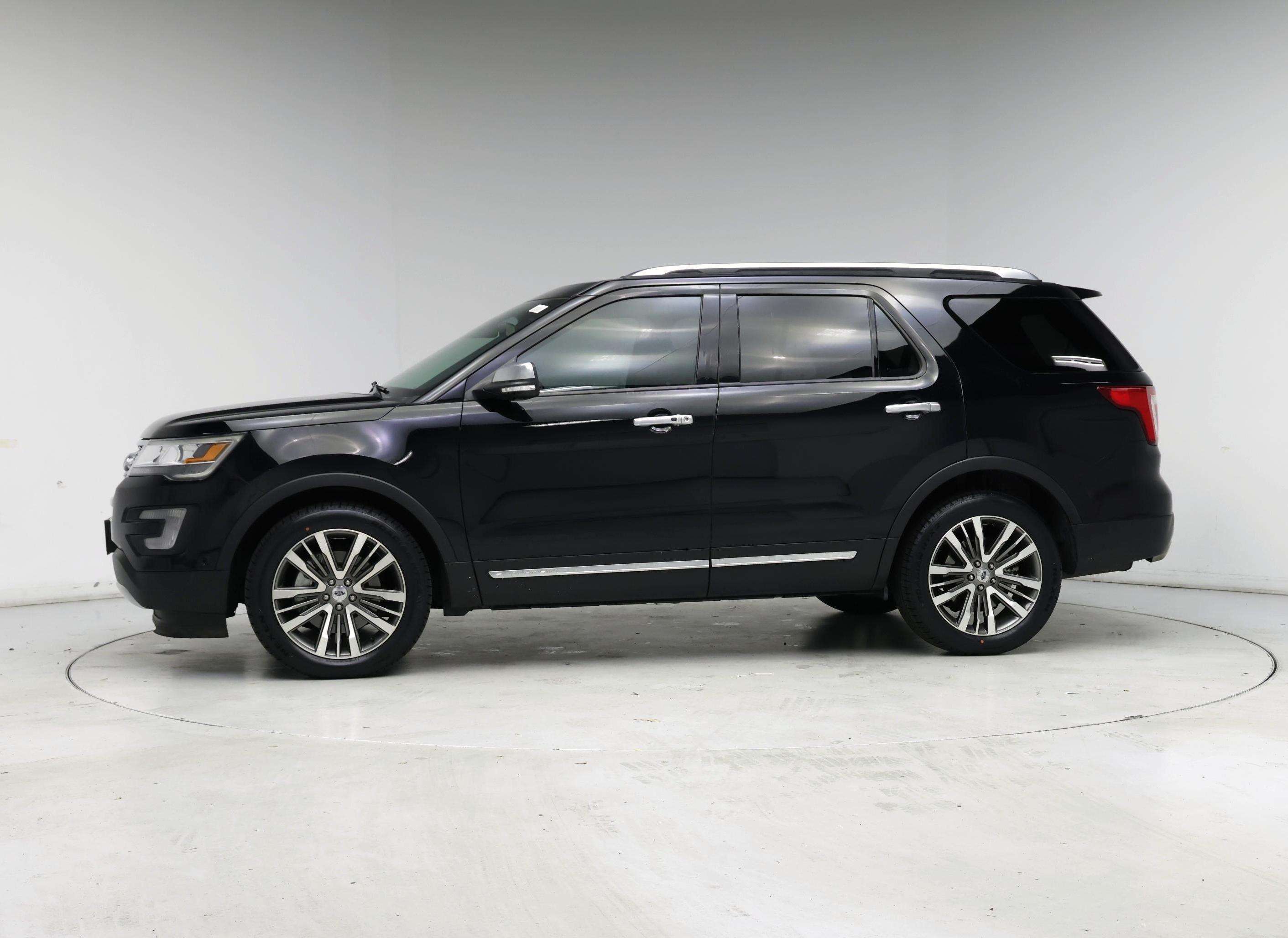 Thumbnail: 2017 Ford Explorer - 3