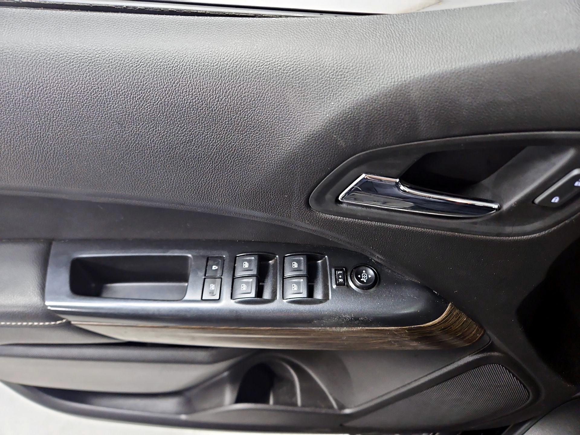 Thumbnail: 2018 GMC Canyon - 12