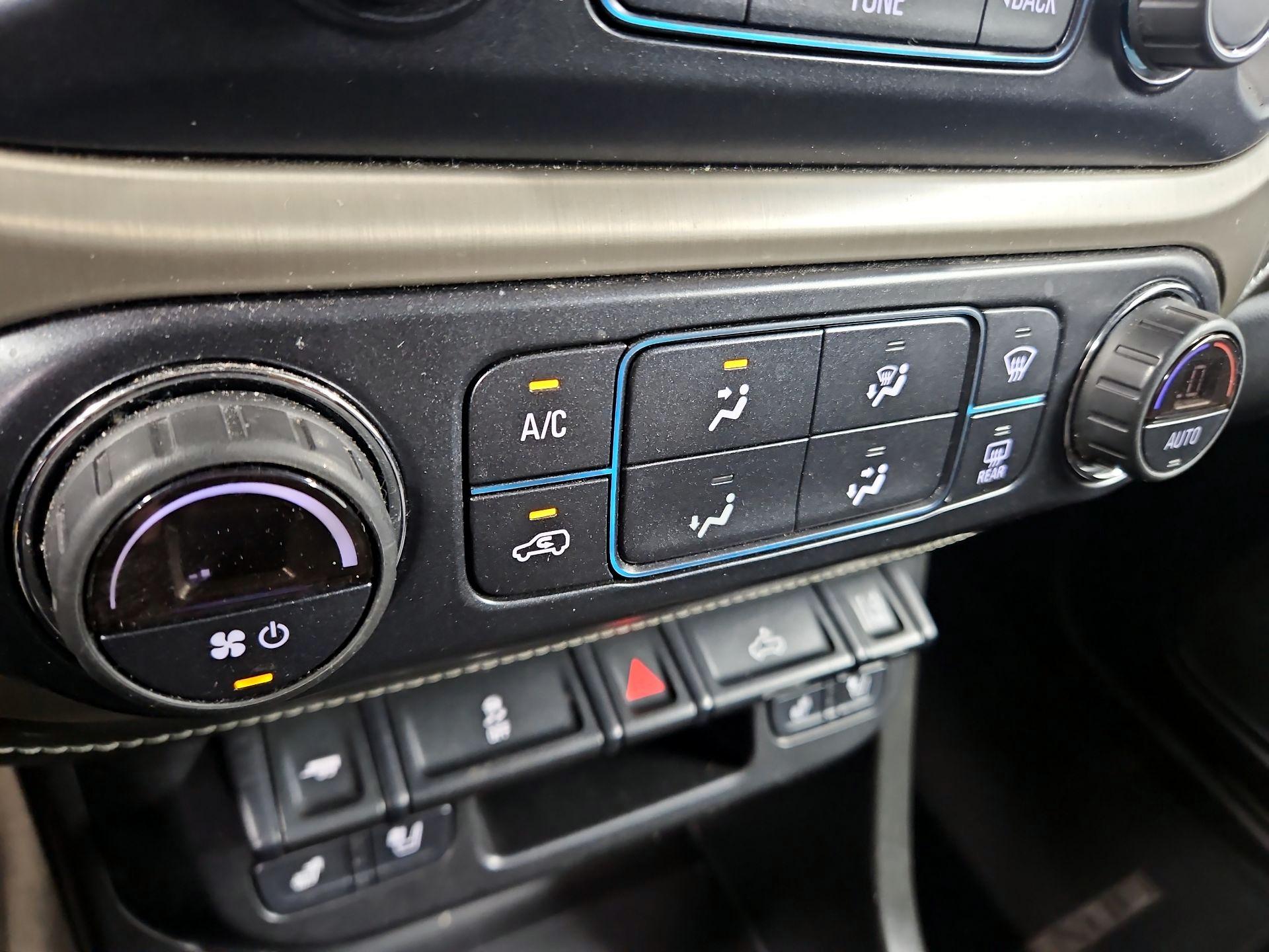 Thumbnail: 2018 GMC Canyon - 17