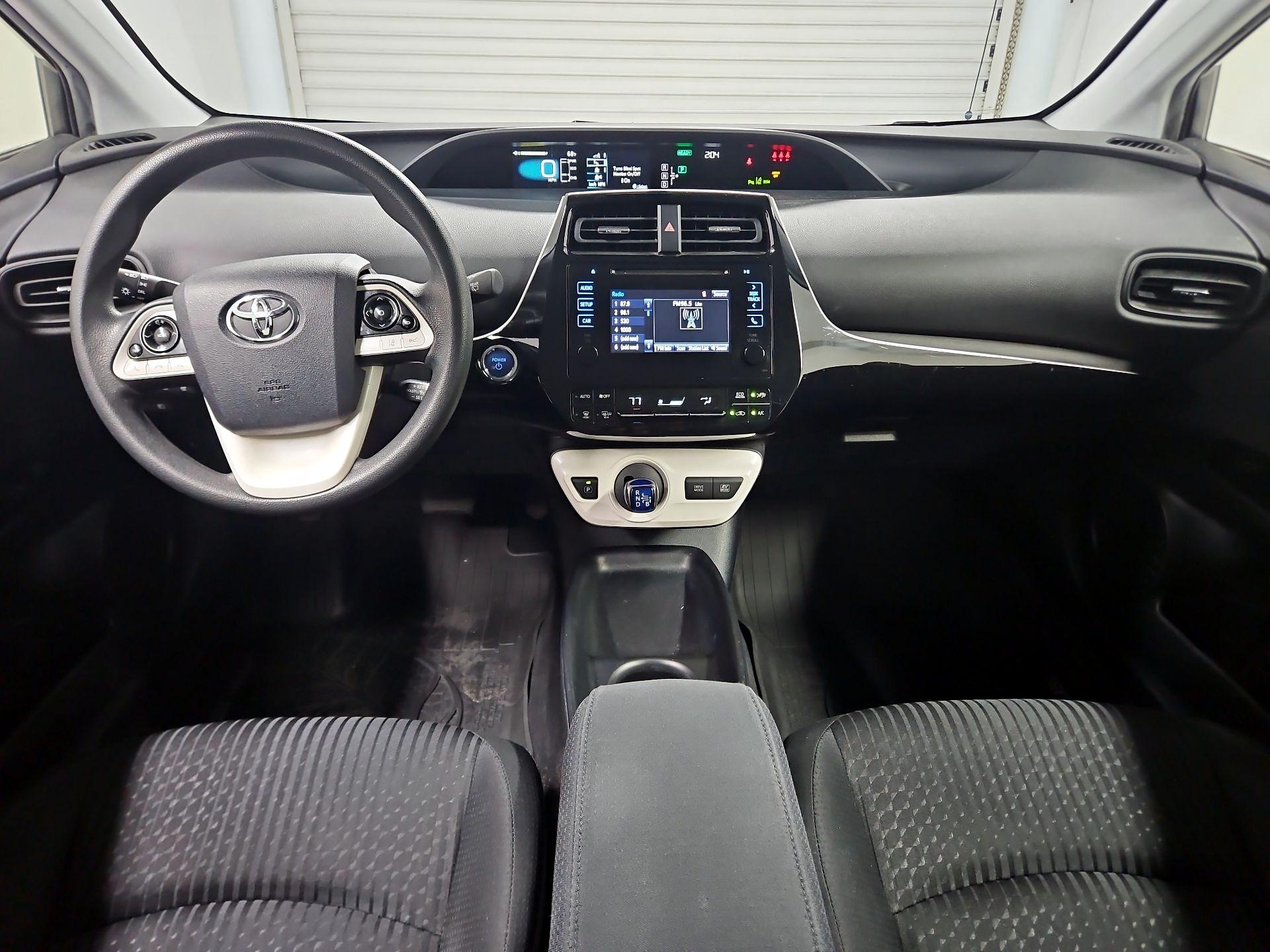Thumbnail: 2017 Toyota Prius - 9