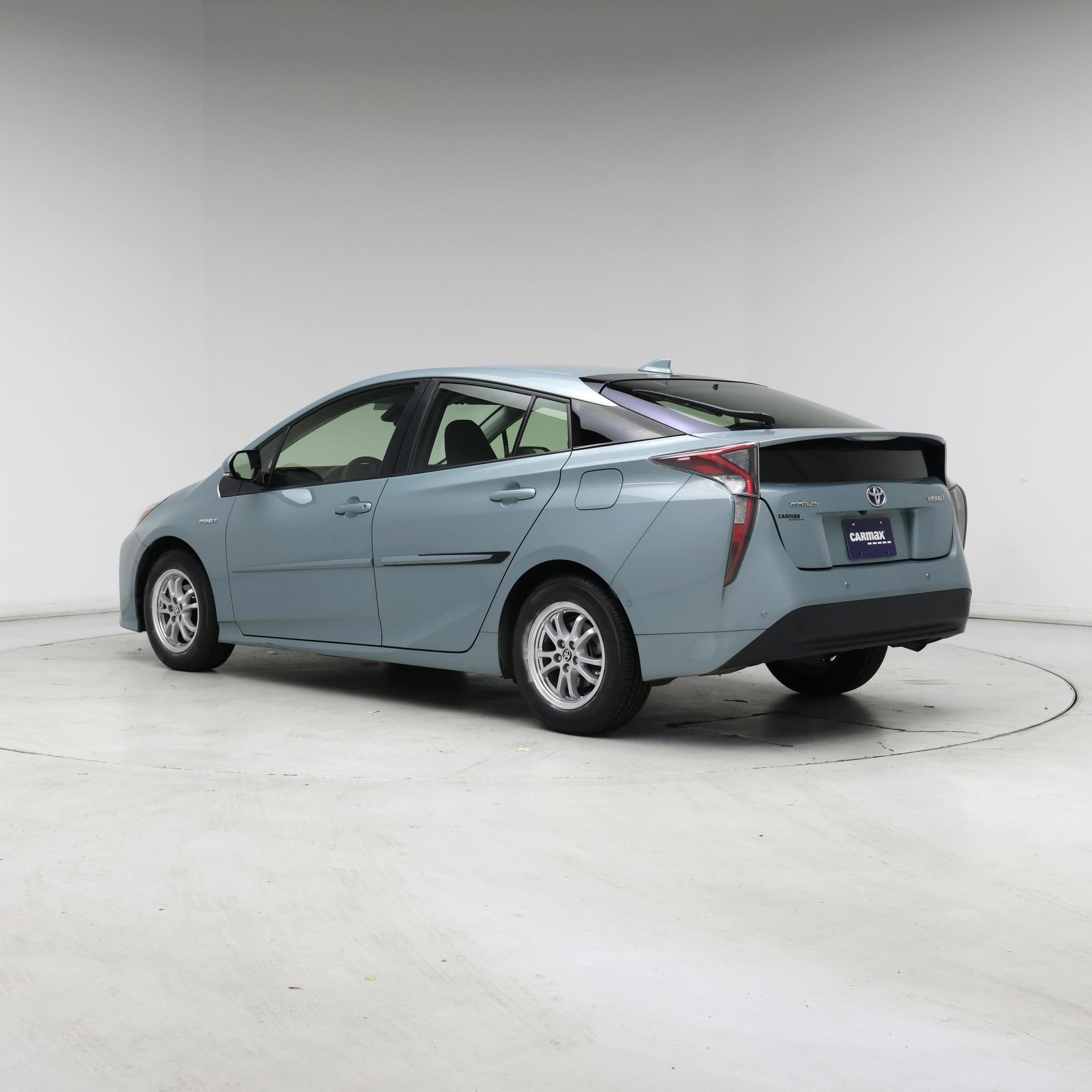 Thumbnail: 2017 Toyota Prius - 2