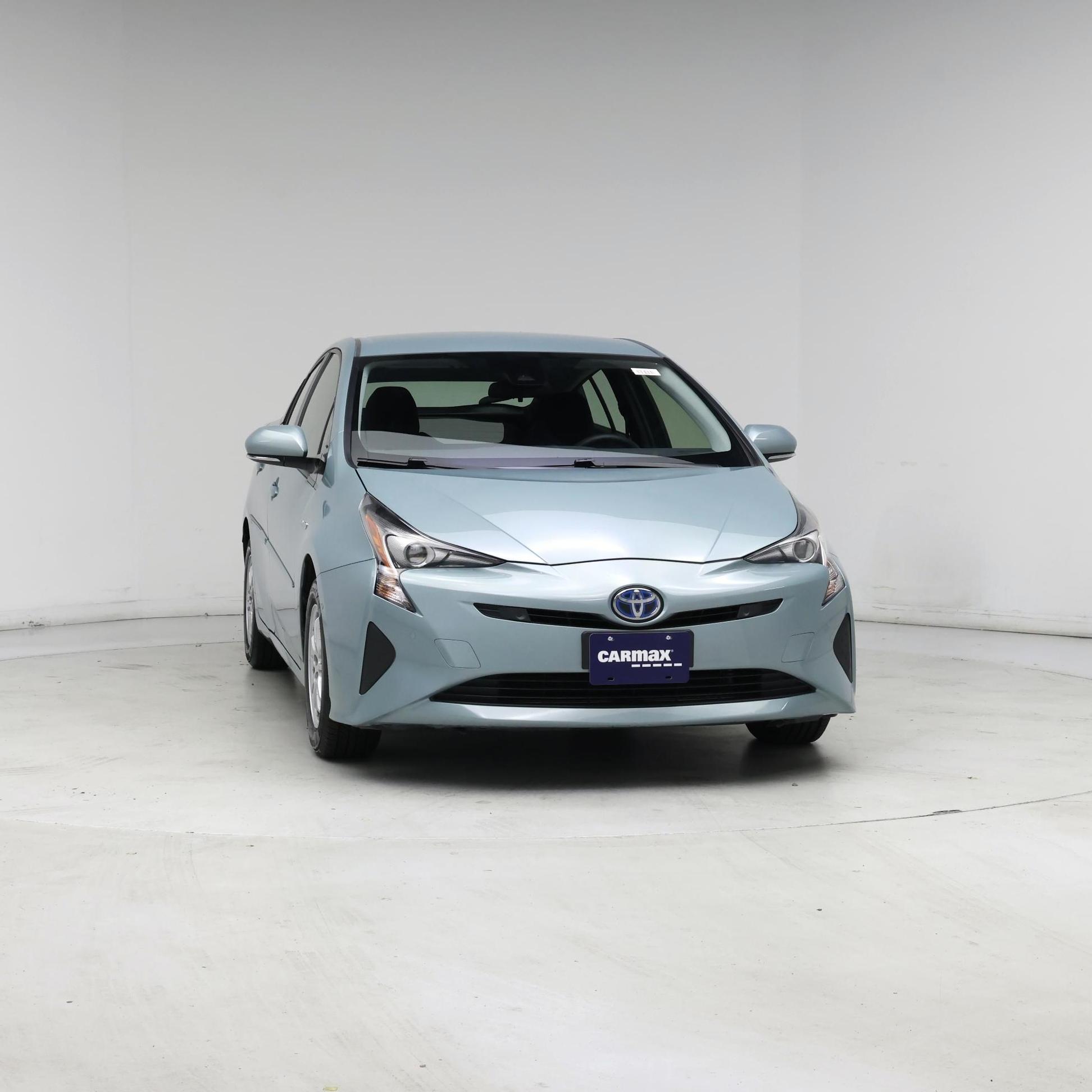 Thumbnail: 2017 Toyota Prius - 5