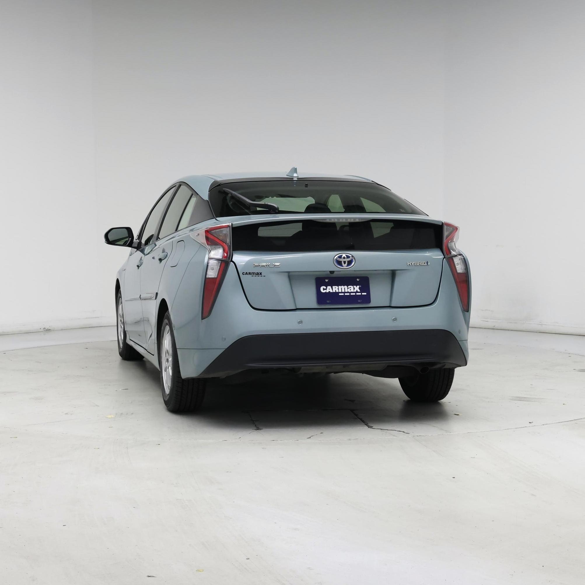 Thumbnail: 2017 Toyota Prius - 6