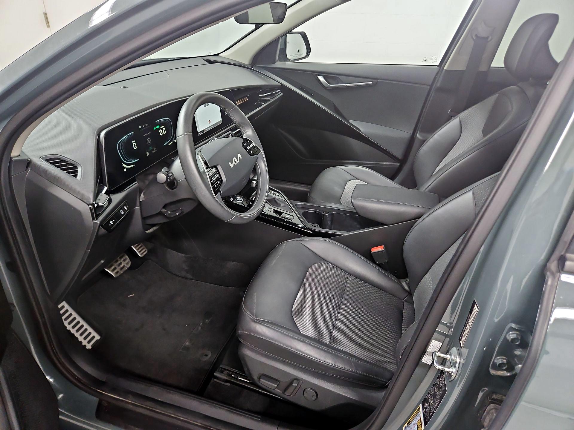 Thumbnail: 2023 Kia Niro - 11