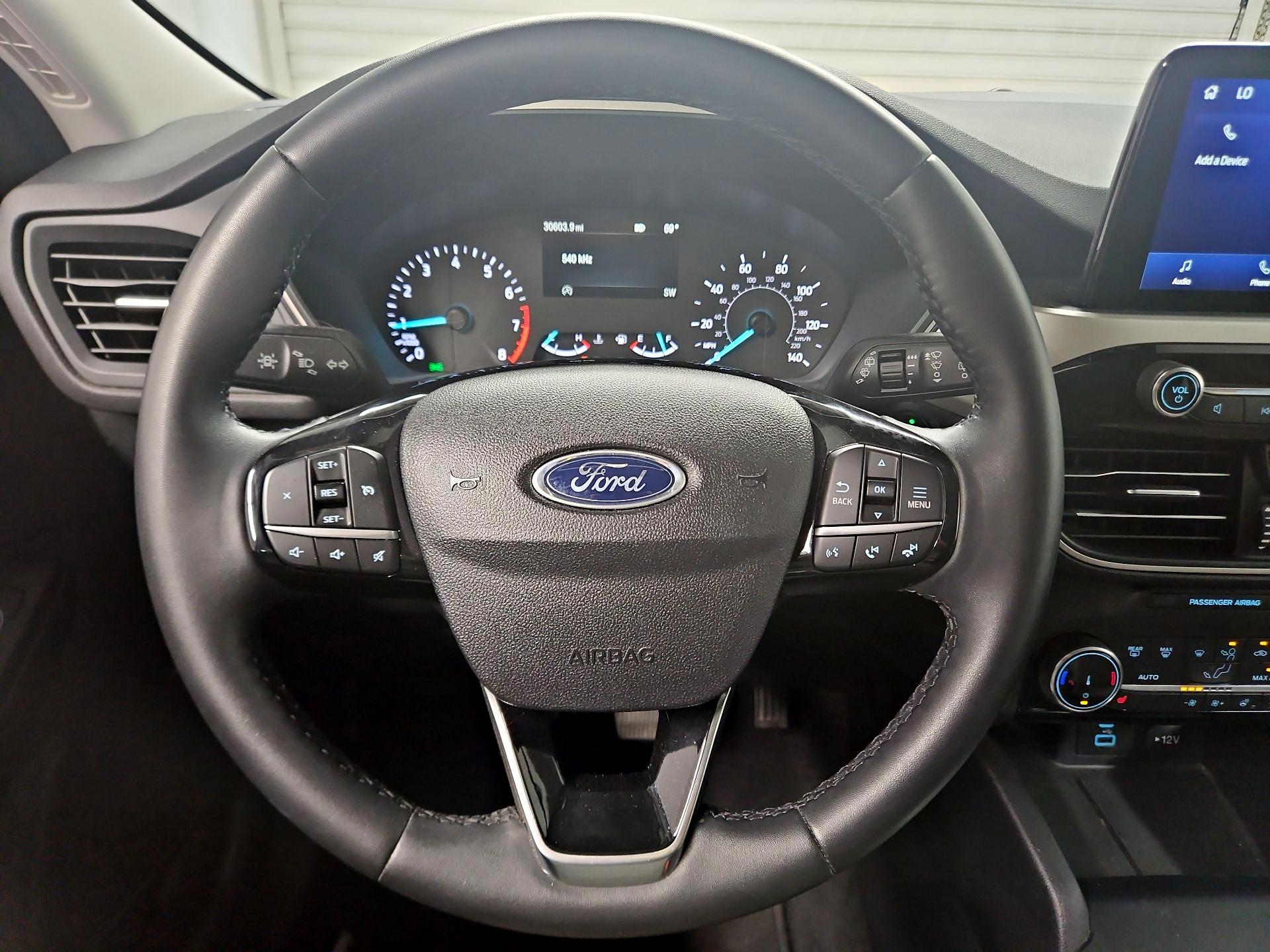 Thumbnail: 2022 Ford Escape - 10