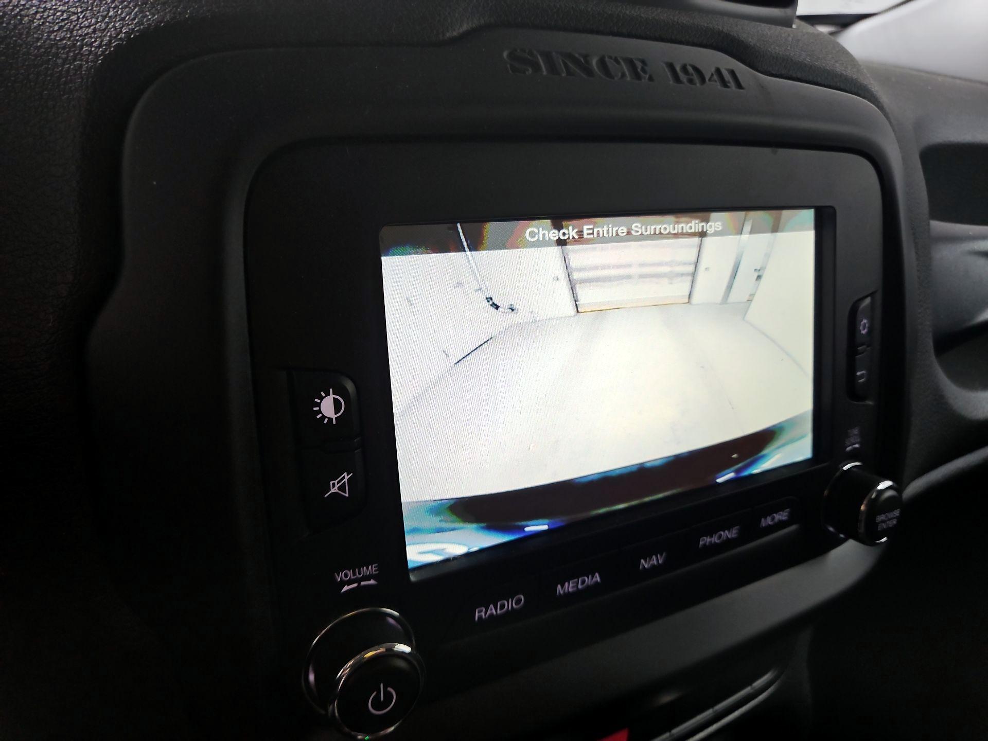 Thumbnail: 2015 Jeep Renegade - 15