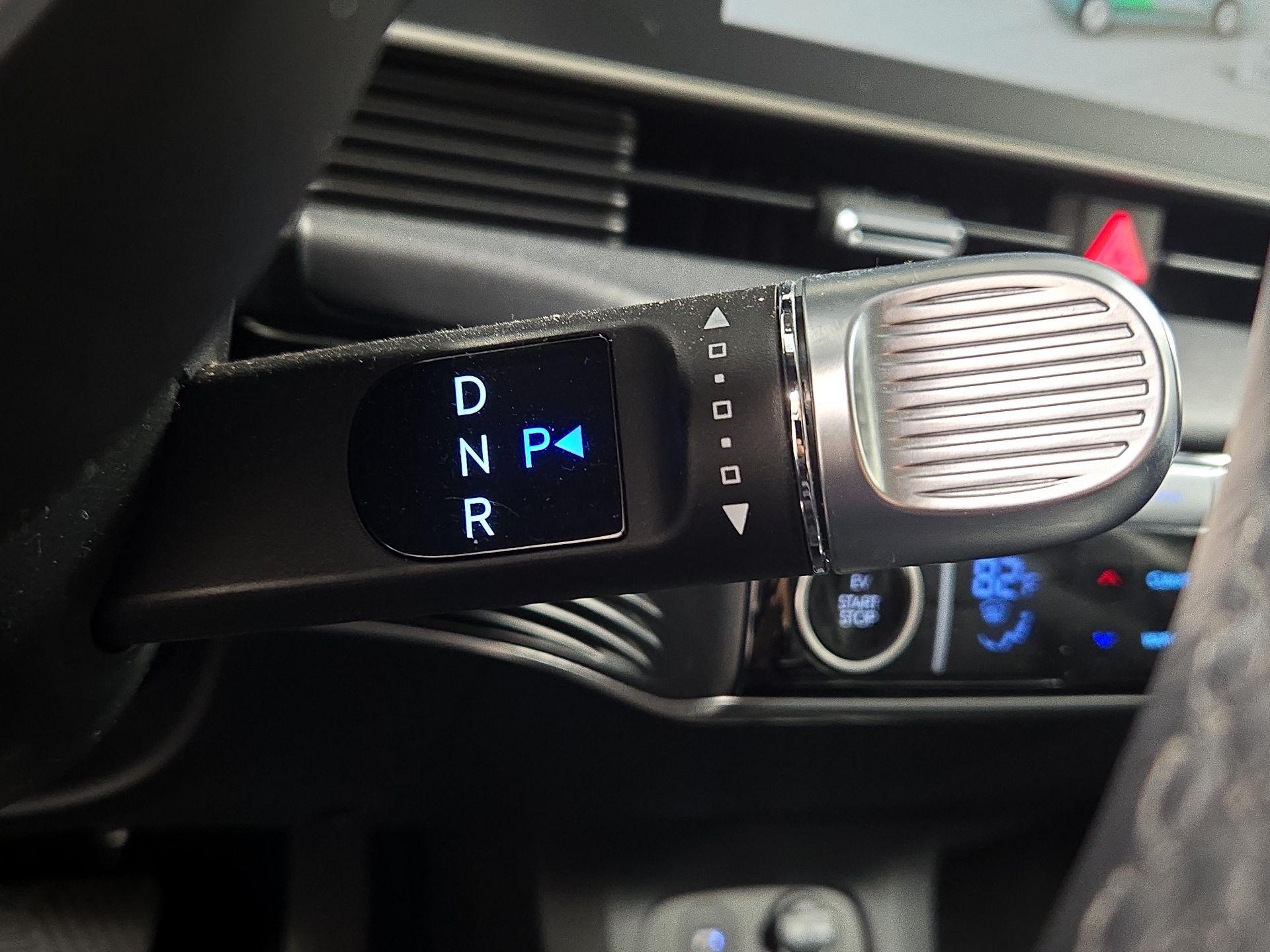 Thumbnail: 2023 Hyundai Ioniq 5 - 18