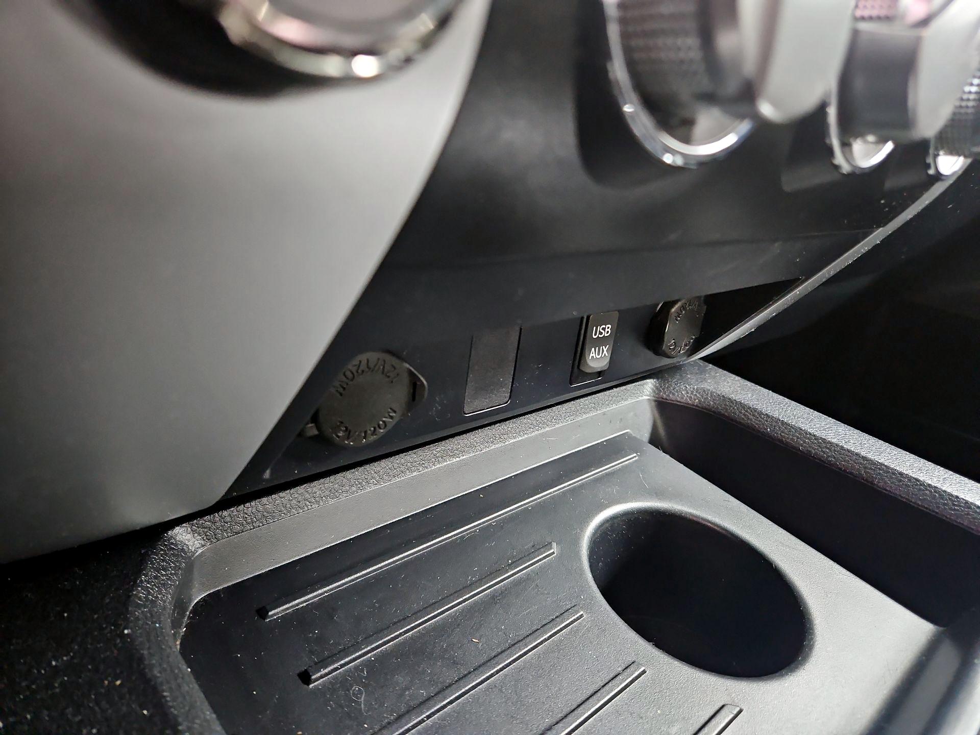 Thumbnail: 2017 Toyota Tundra - 18