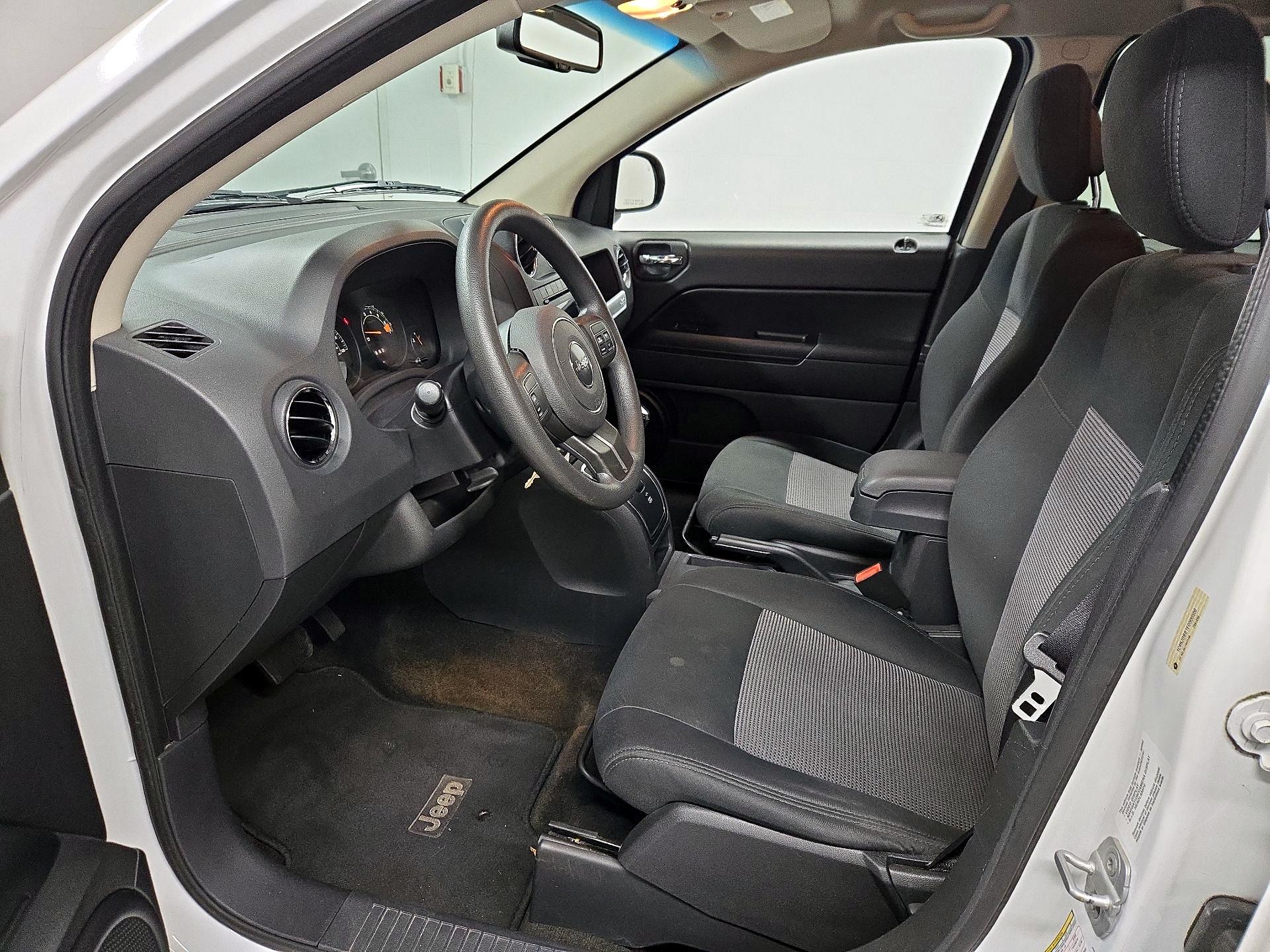 Thumbnail: 2014 Jeep Compass - 11