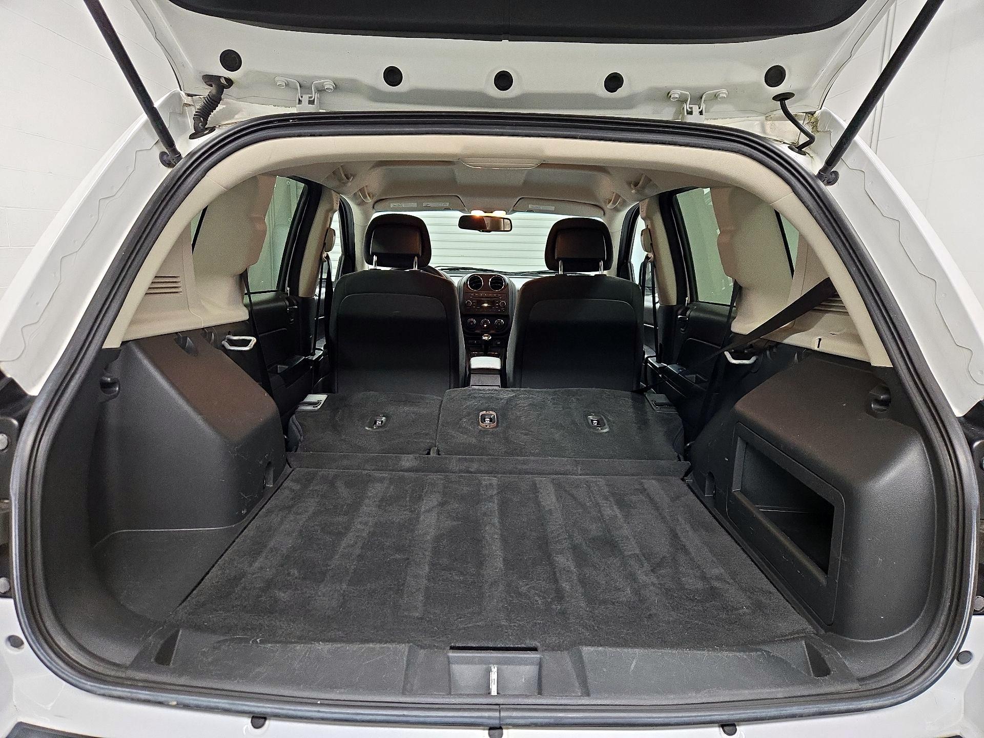 Thumbnail: 2014 Jeep Compass - 20