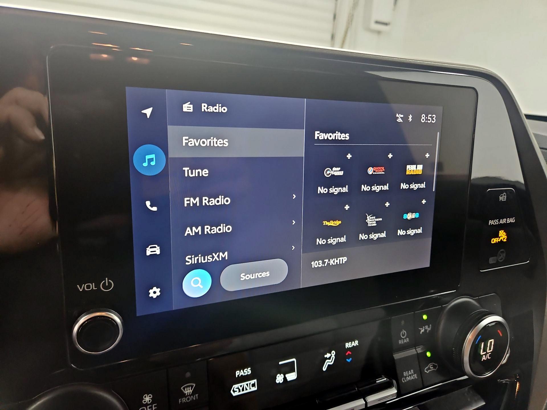 Thumbnail: 2023 Toyota Highlander - 15