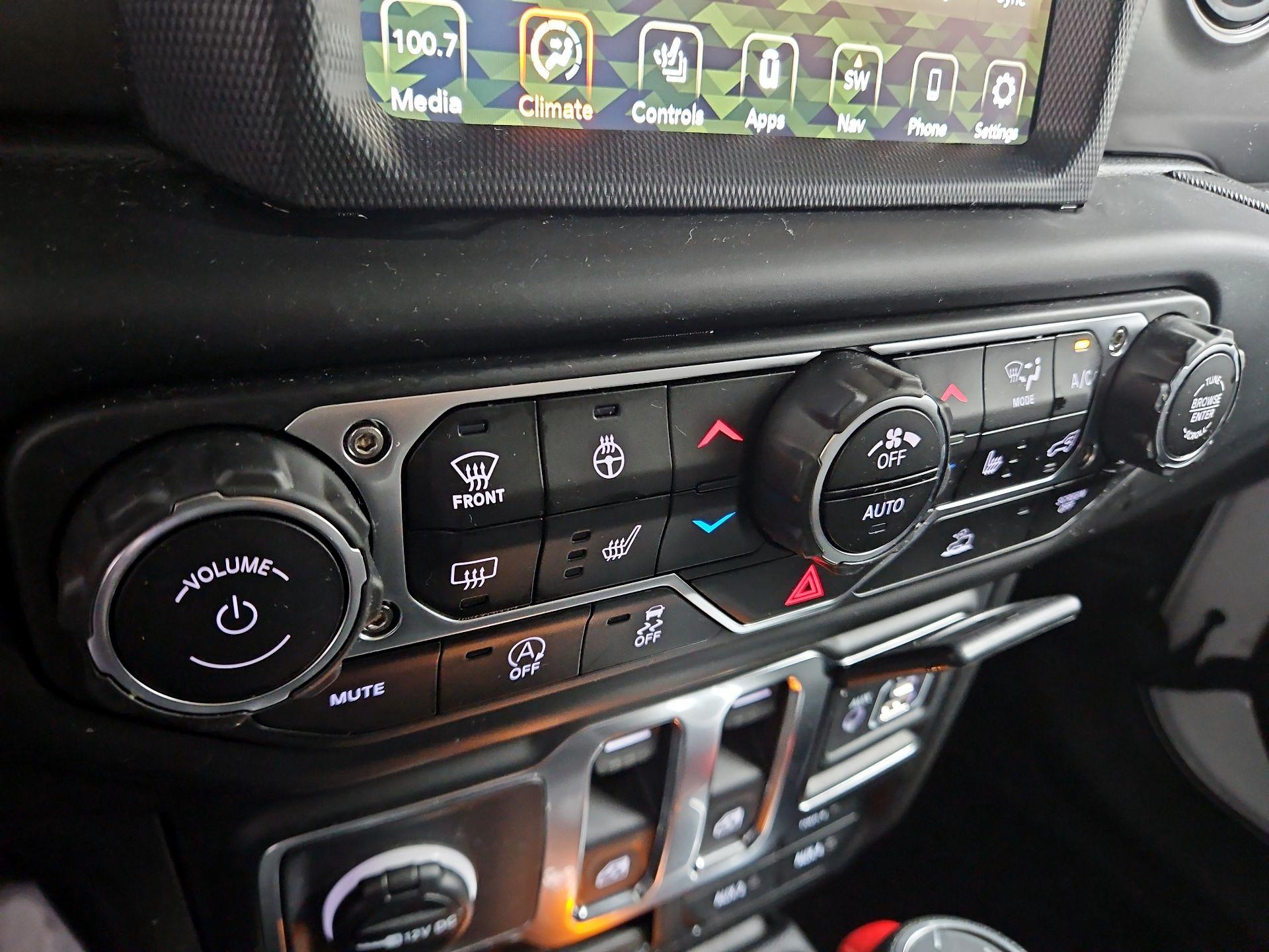 Thumbnail: 2023 Jeep Wrangler - 17