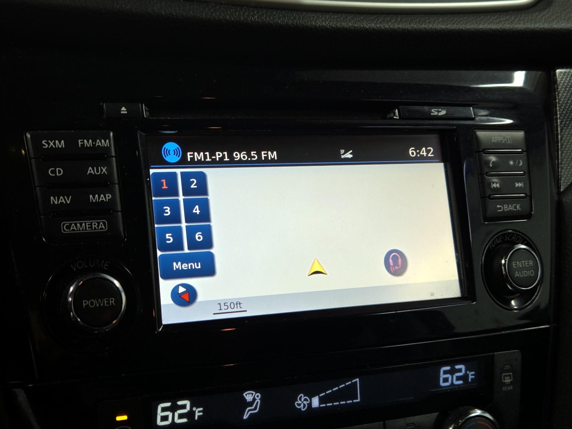 Thumbnail: 2016 Nissan Rogue - 14