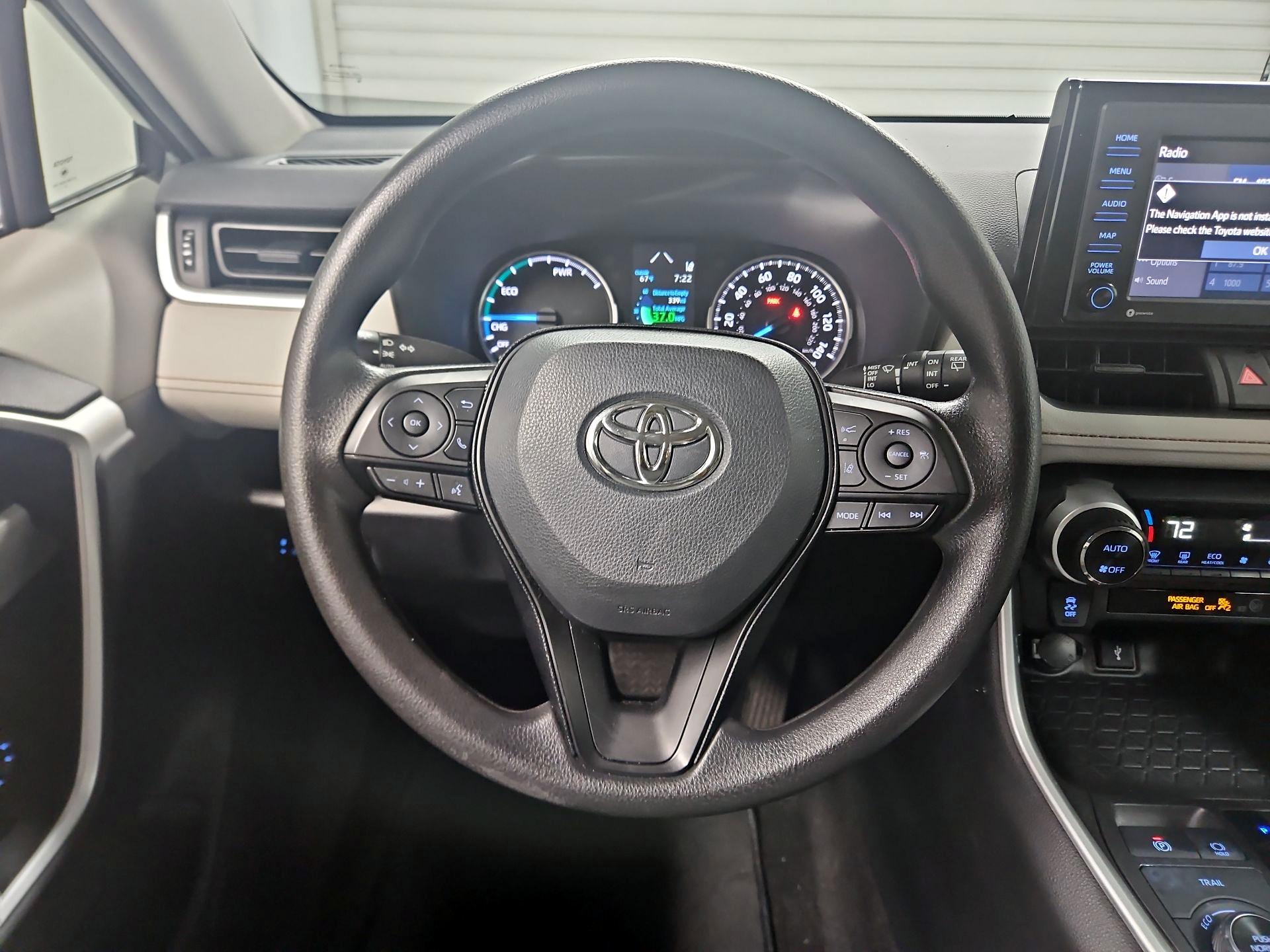 Thumbnail: 2022 Toyota RAV4 - 10