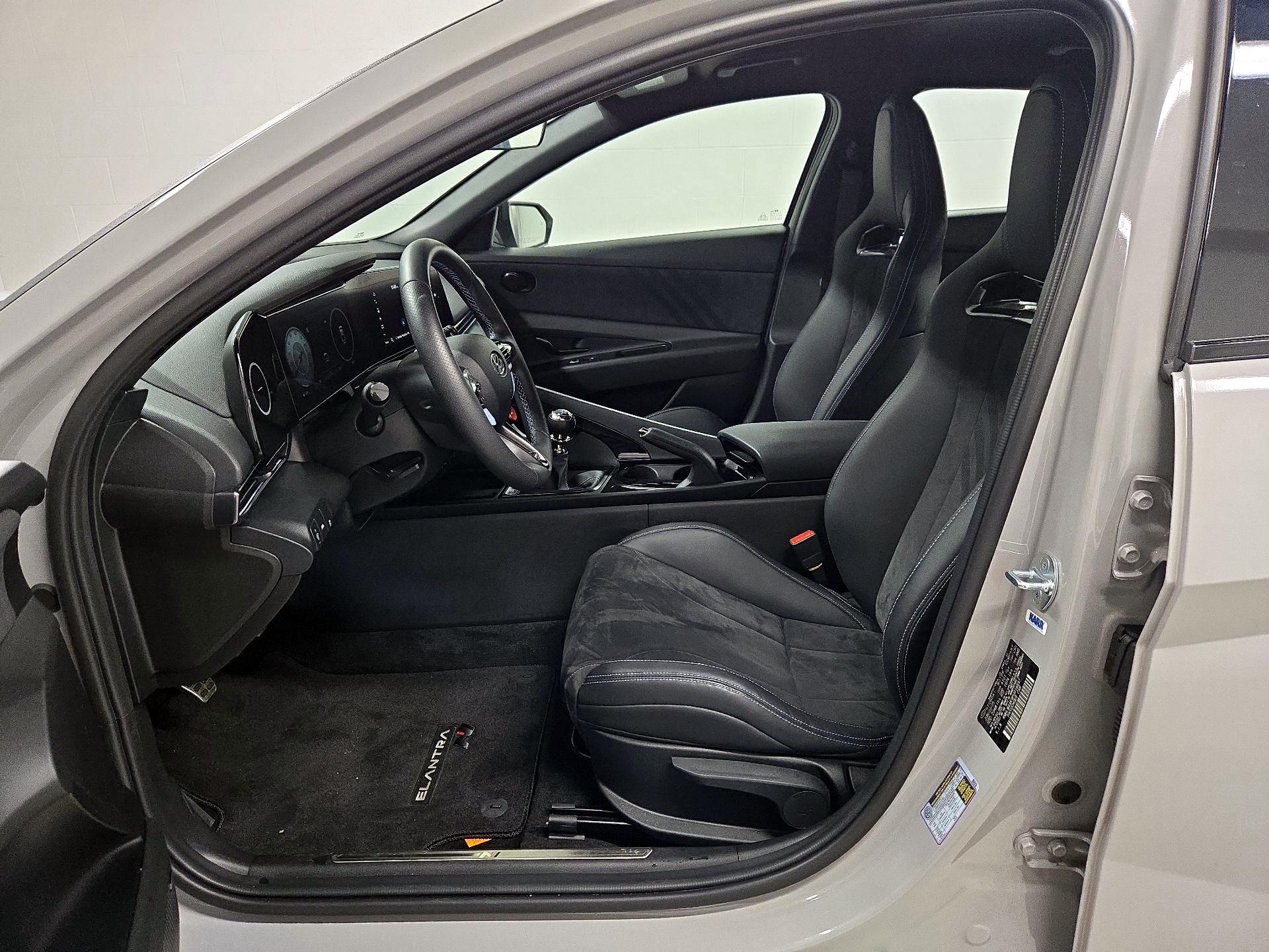 Thumbnail: 2023 Hyundai Elantra - 11