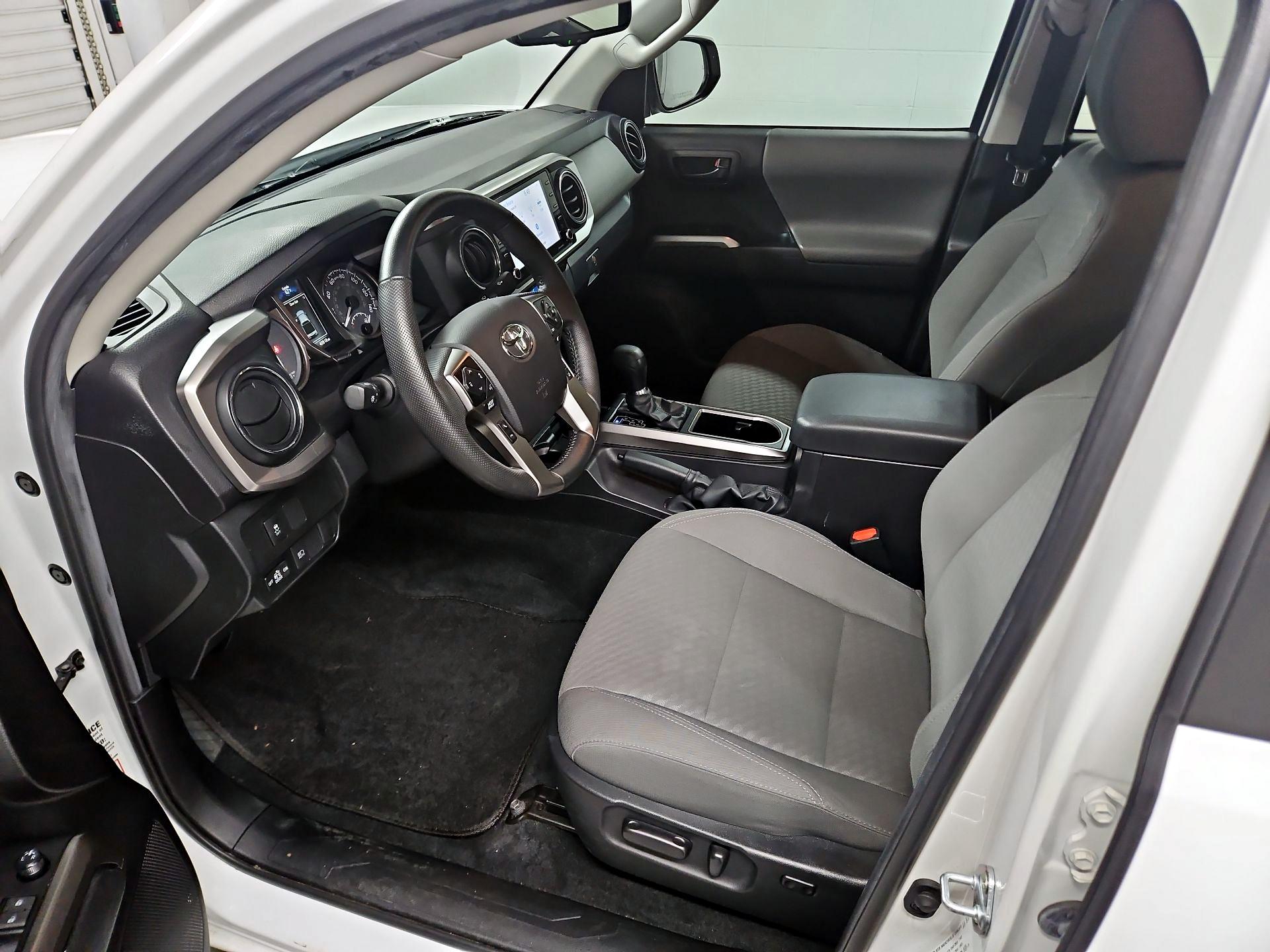 Thumbnail: 2022 Toyota Tacoma - 11