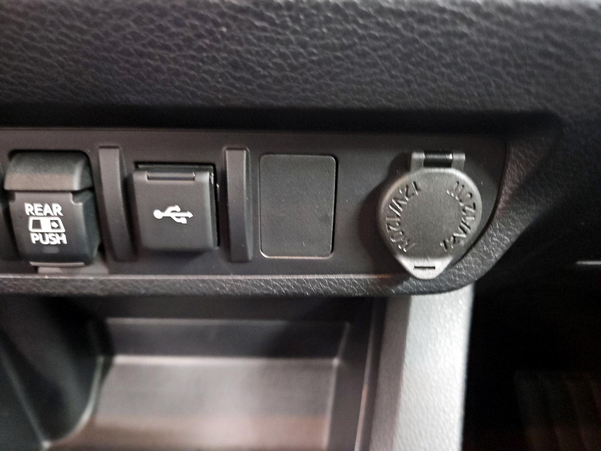 Thumbnail: 2022 Toyota Tacoma - 18