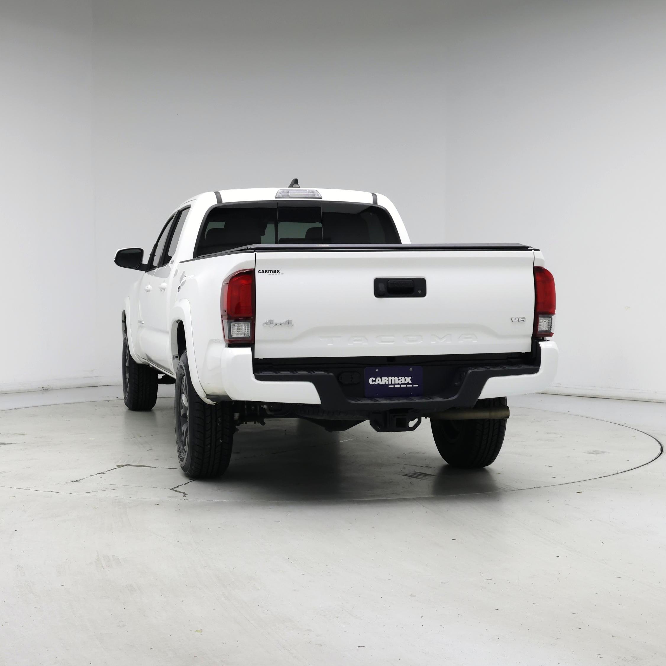 Thumbnail: 2022 Toyota Tacoma - 6