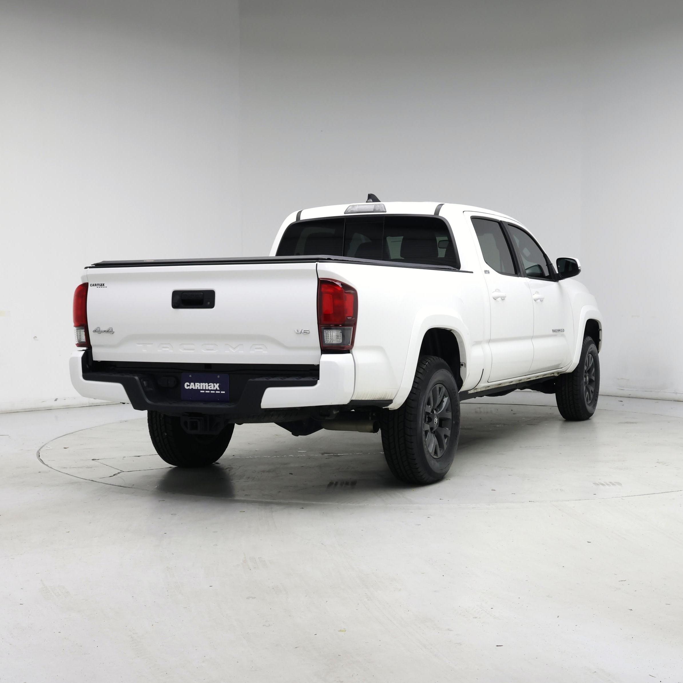 Thumbnail: 2022 Toyota Tacoma - 8