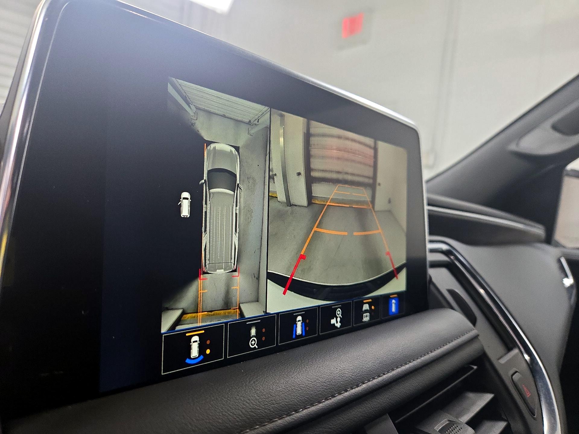 Thumbnail: 2022 Chevrolet Suburban - 15