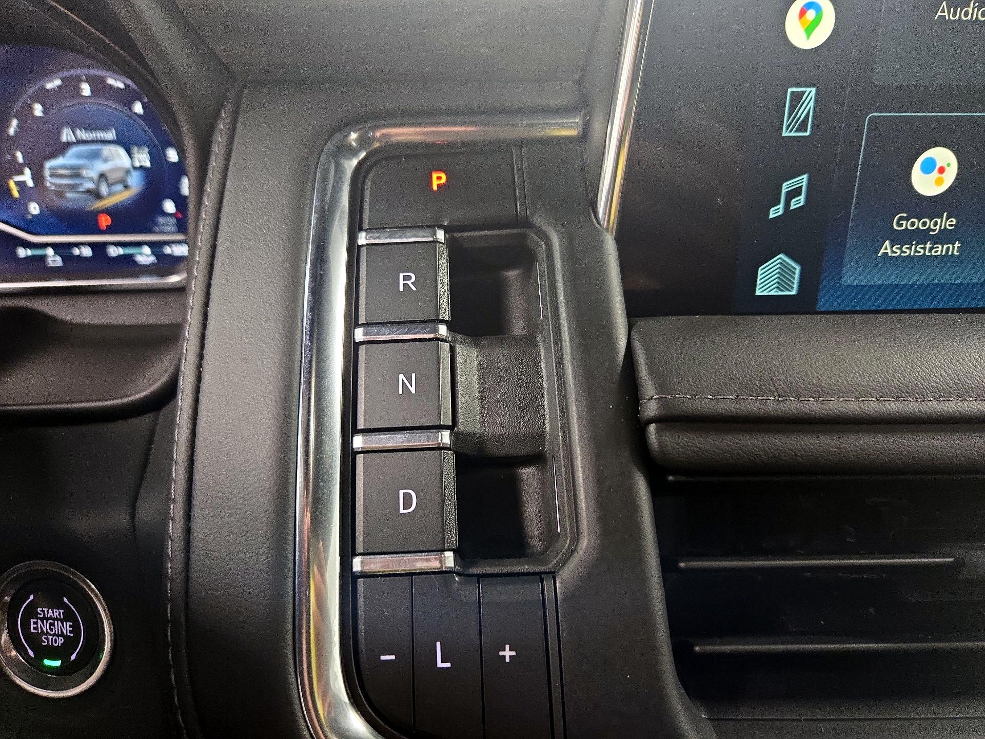 Thumbnail: 2022 Chevrolet Suburban - 18