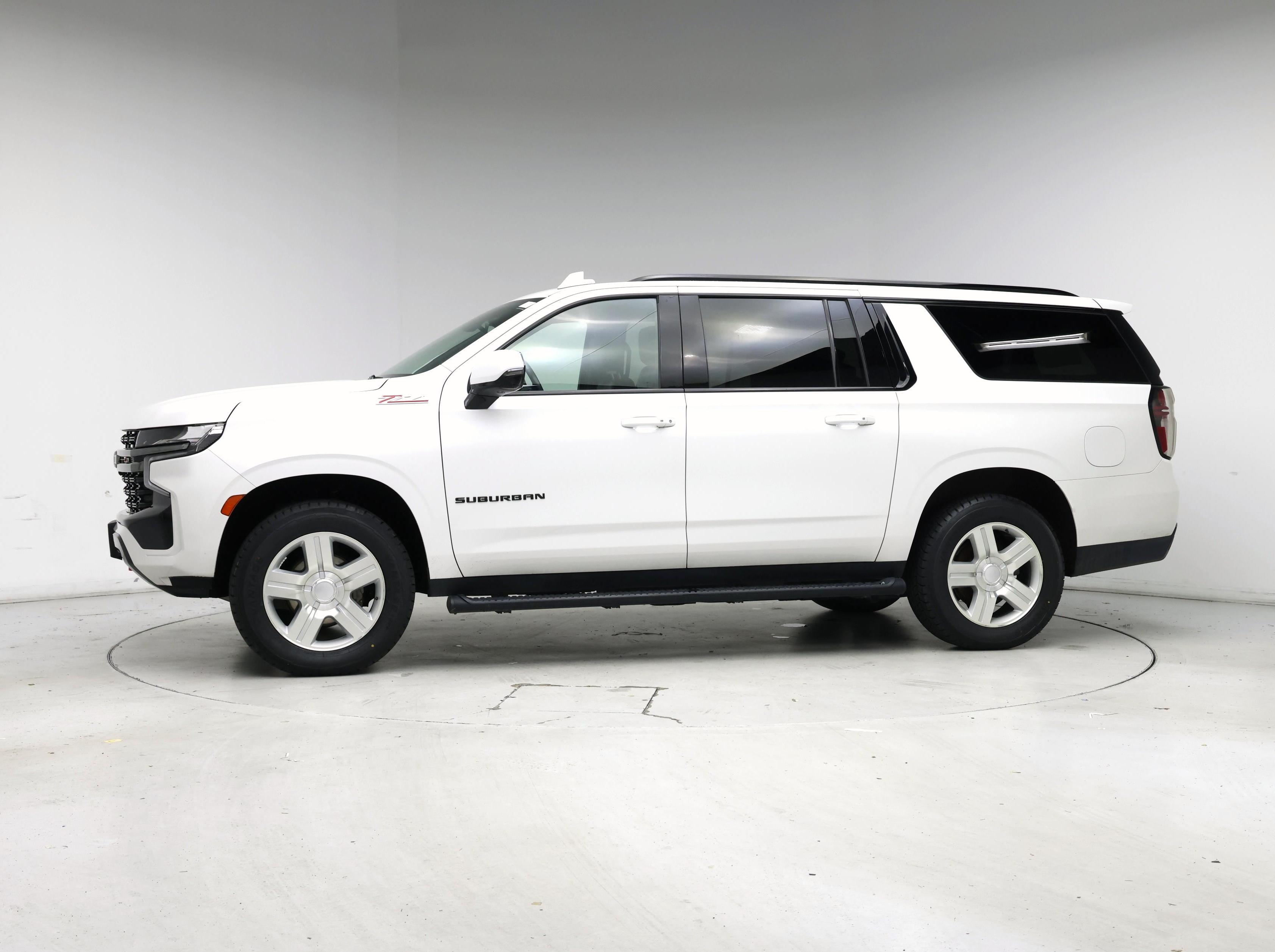 Thumbnail: 2022 Chevrolet Suburban - 3