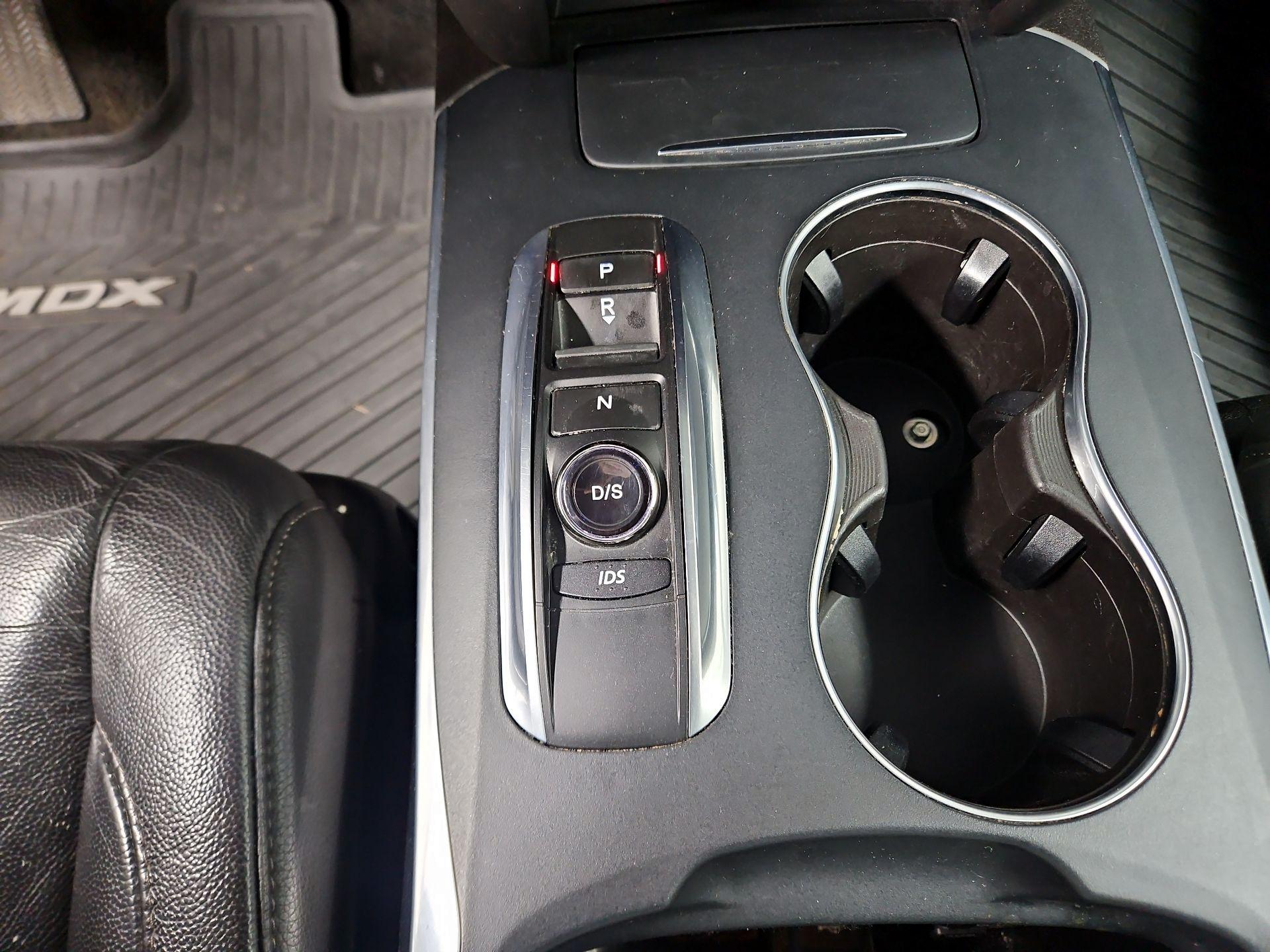 Thumbnail: 2016 Acura MDX - 18