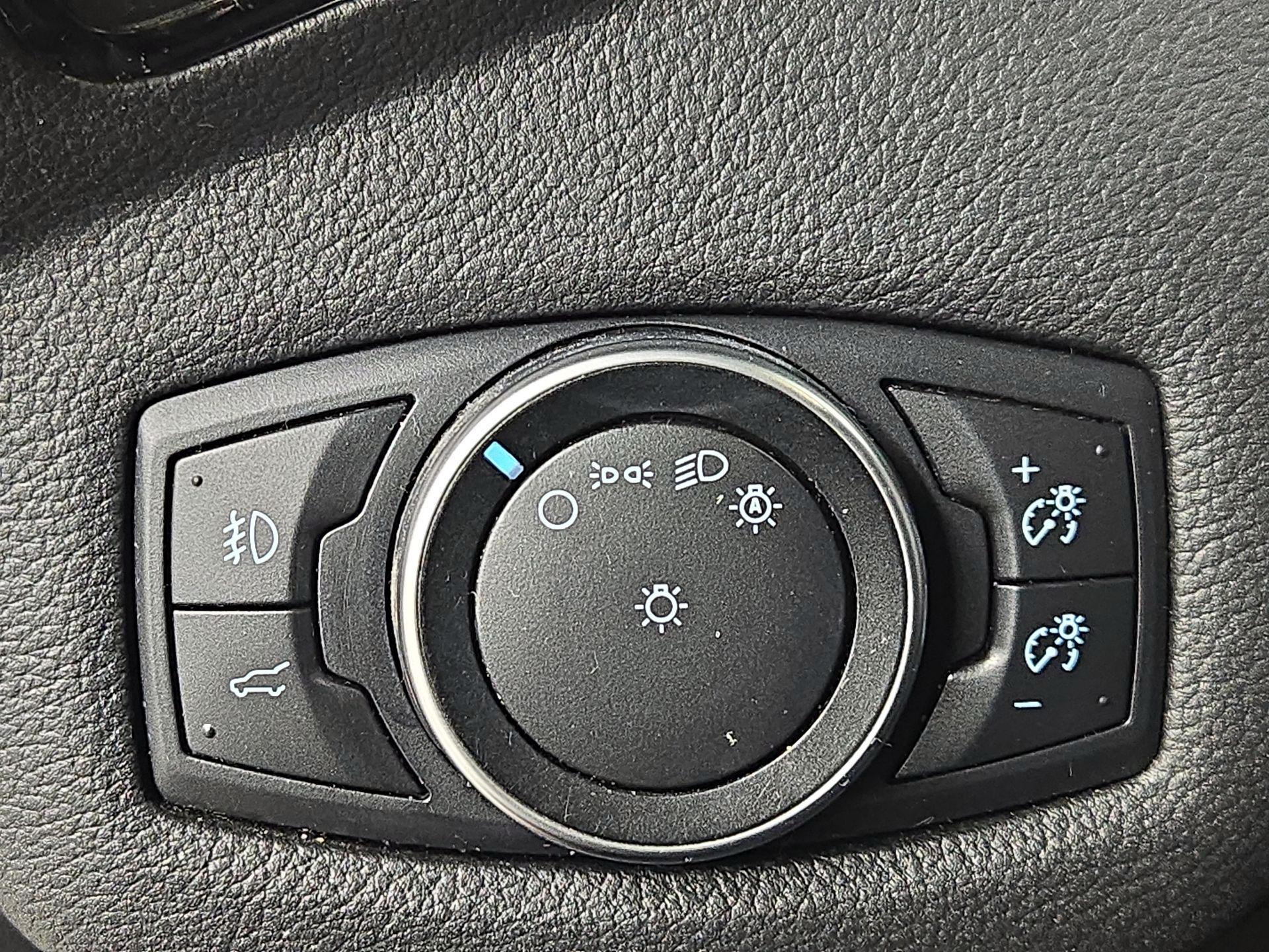 Thumbnail: 2017 Ford Escape - 13