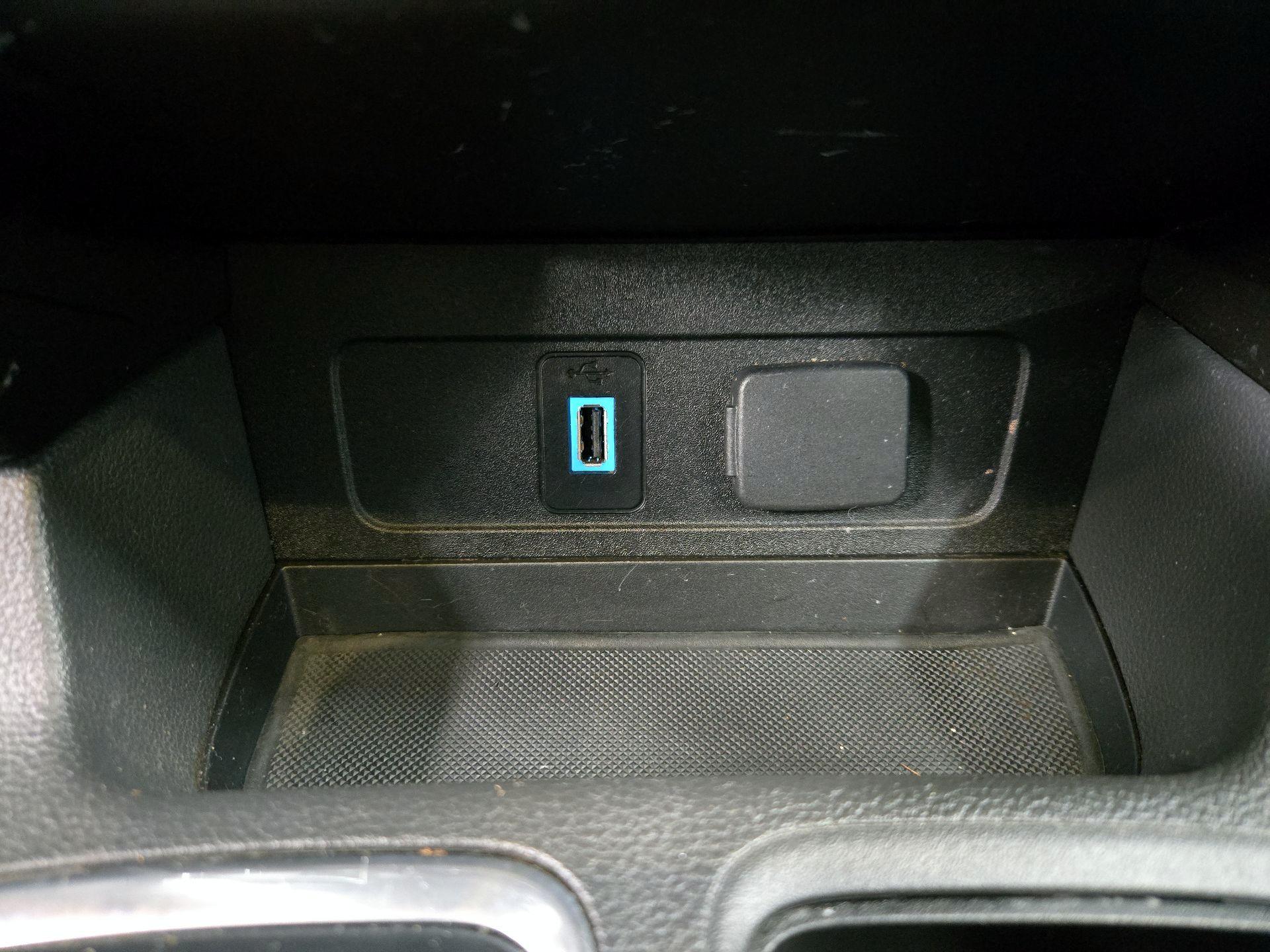 Thumbnail: 2017 Ford Escape - 19