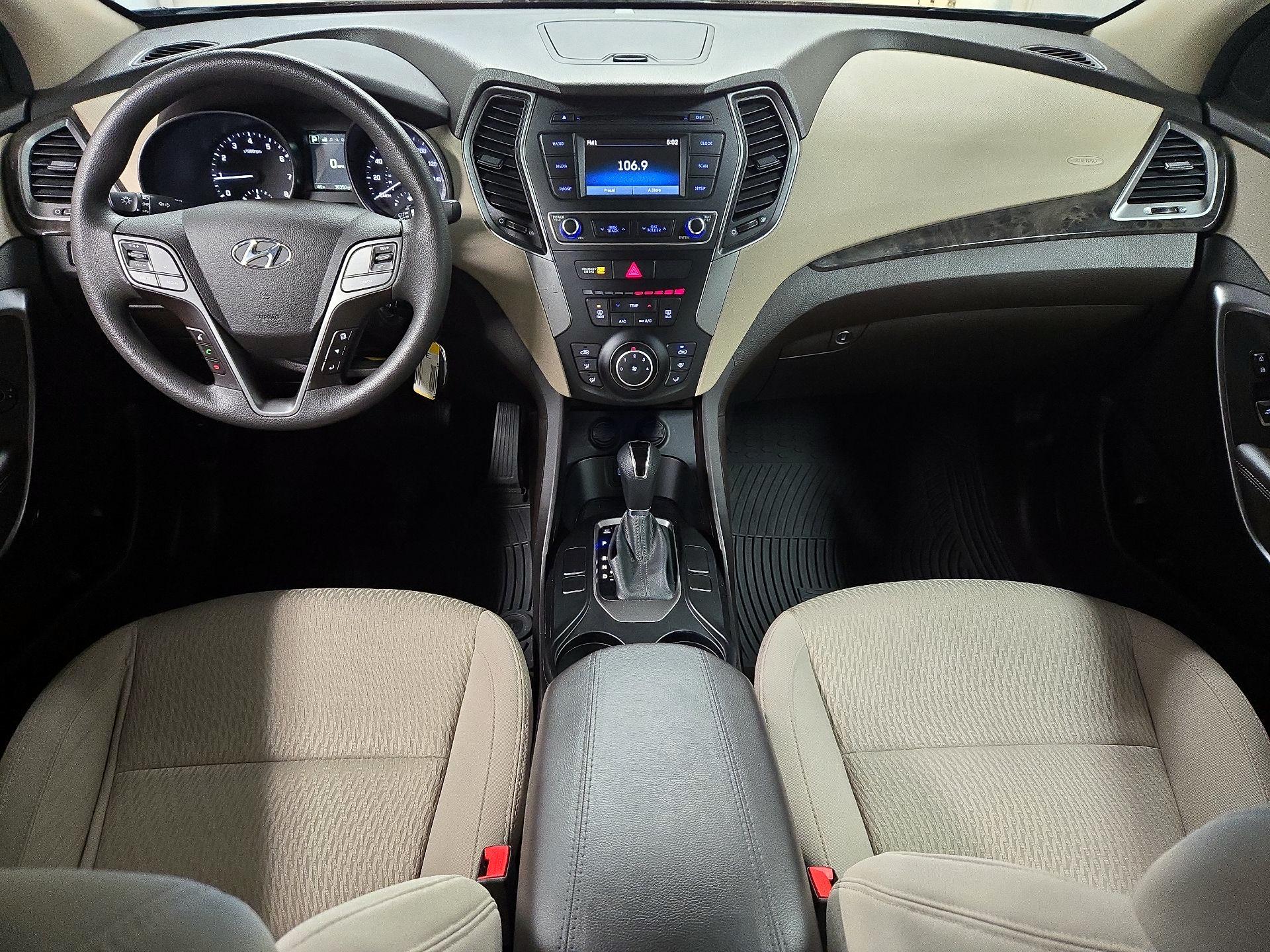 Thumbnail: 2017 Hyundai Santa Fe - 9