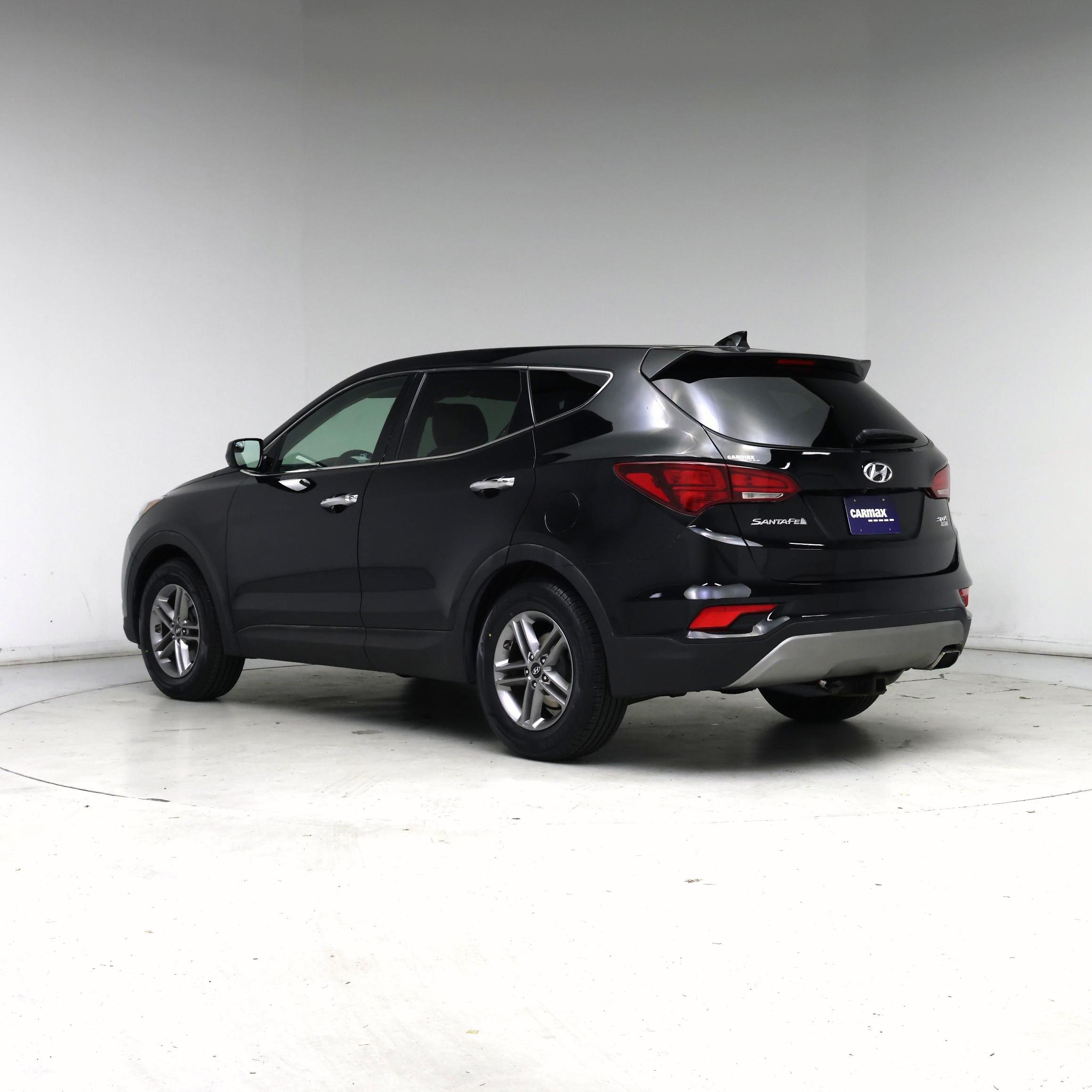 Thumbnail: 2017 Hyundai Santa Fe - 2