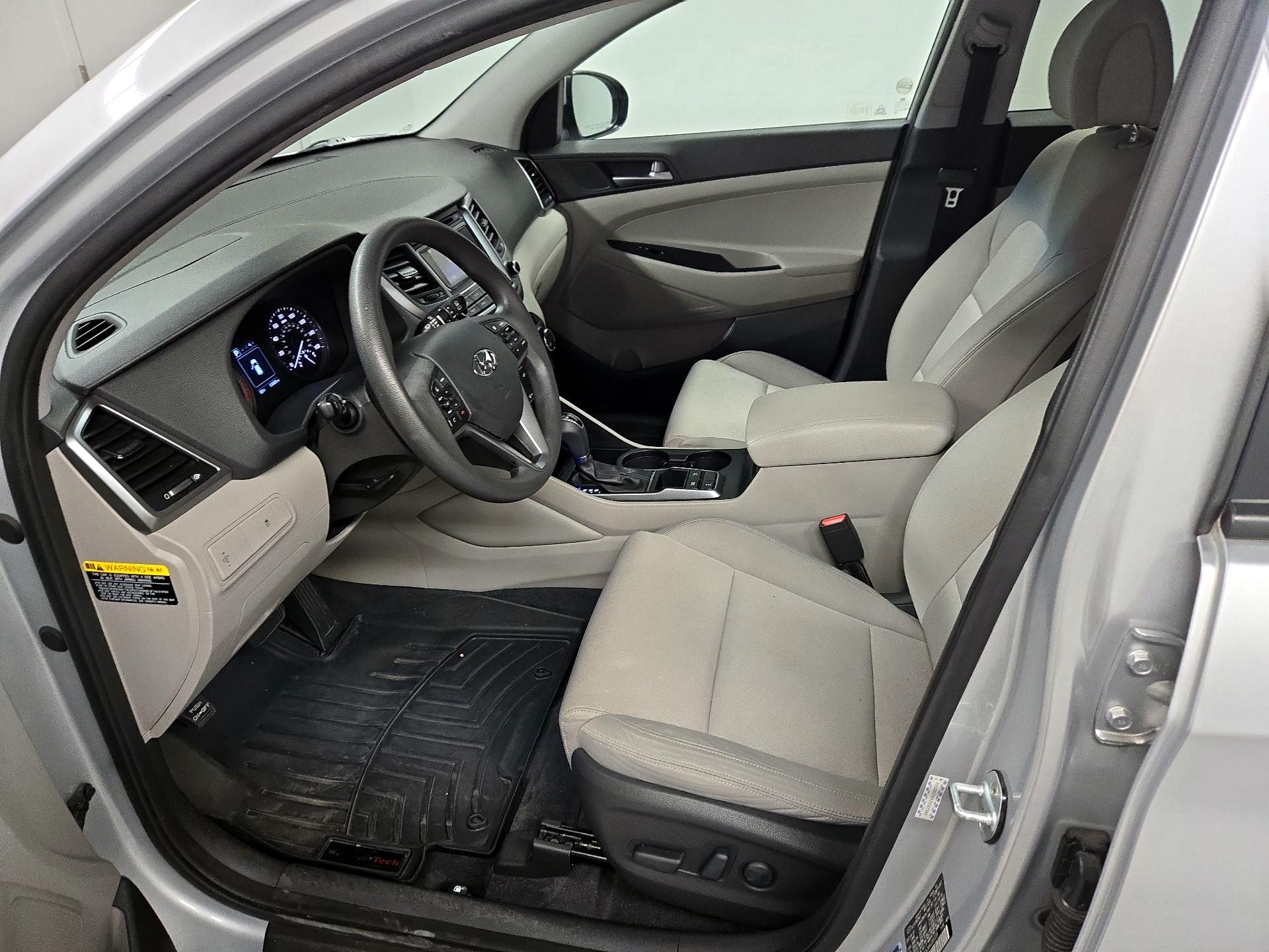 Thumbnail: 2017 Hyundai Tucson - 11