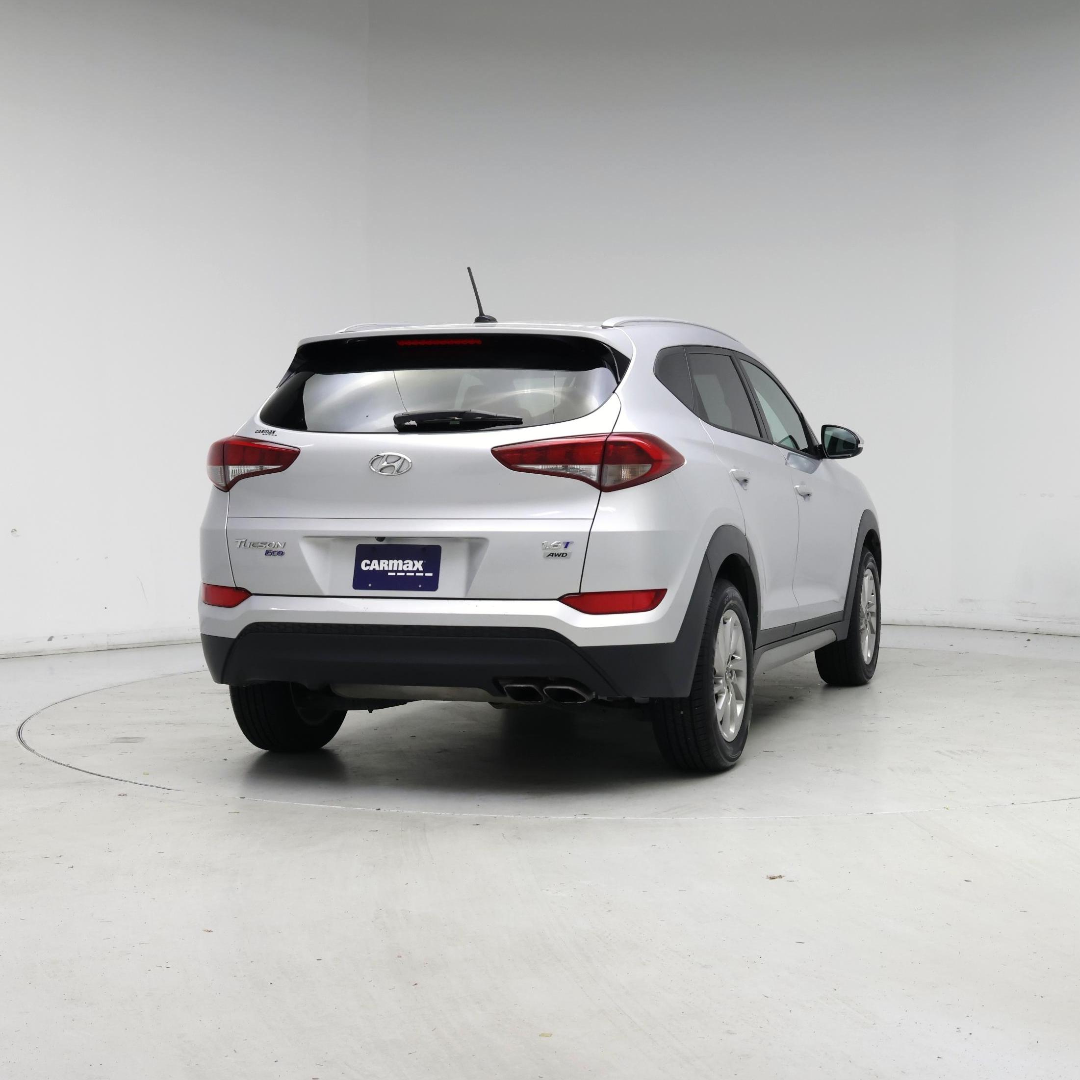 Thumbnail: 2017 Hyundai Tucson - 8