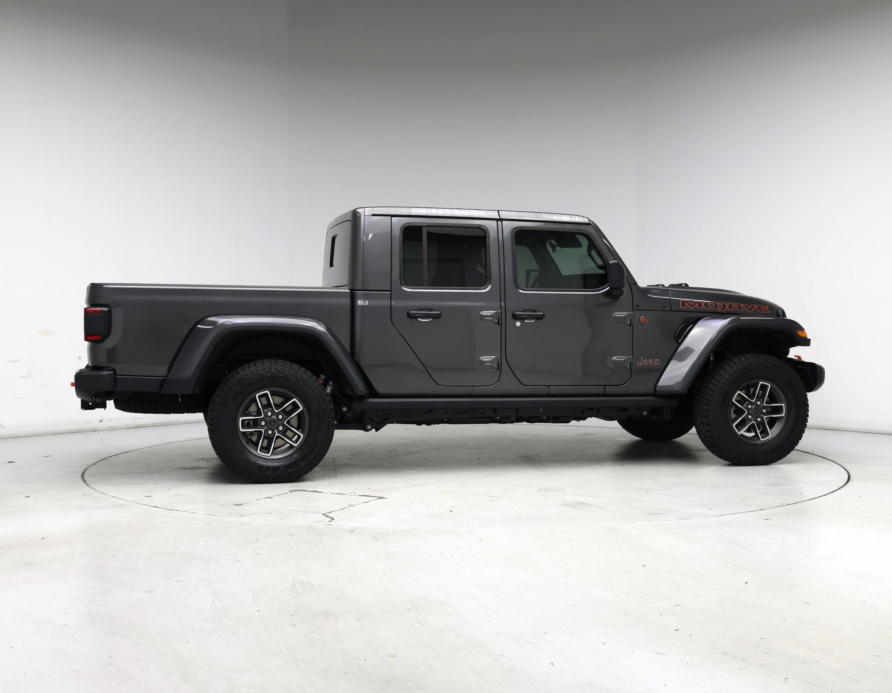 Thumbnail: 2025 Jeep Gladiator - 7