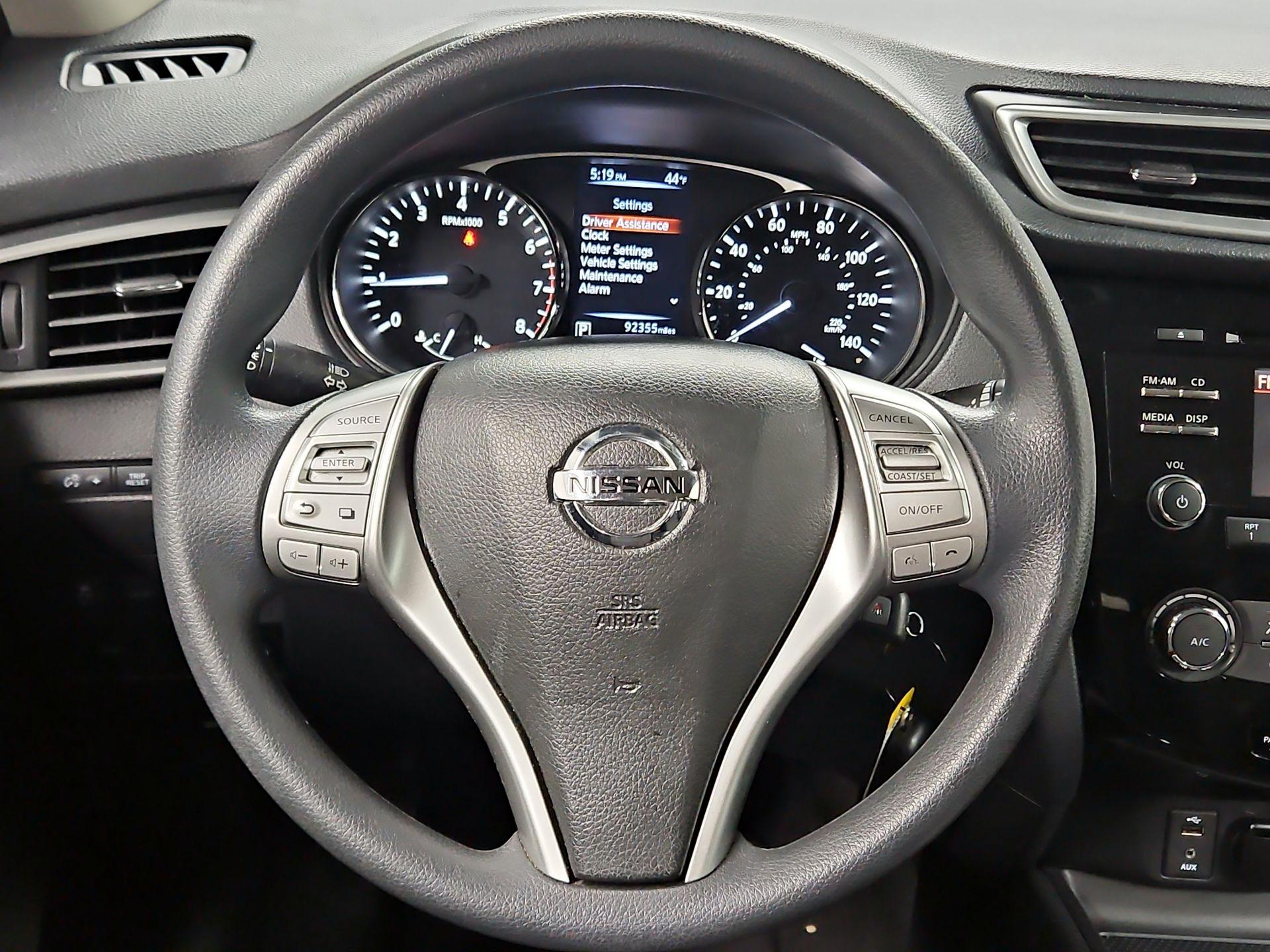 Thumbnail: 2015 Nissan Rogue - 10