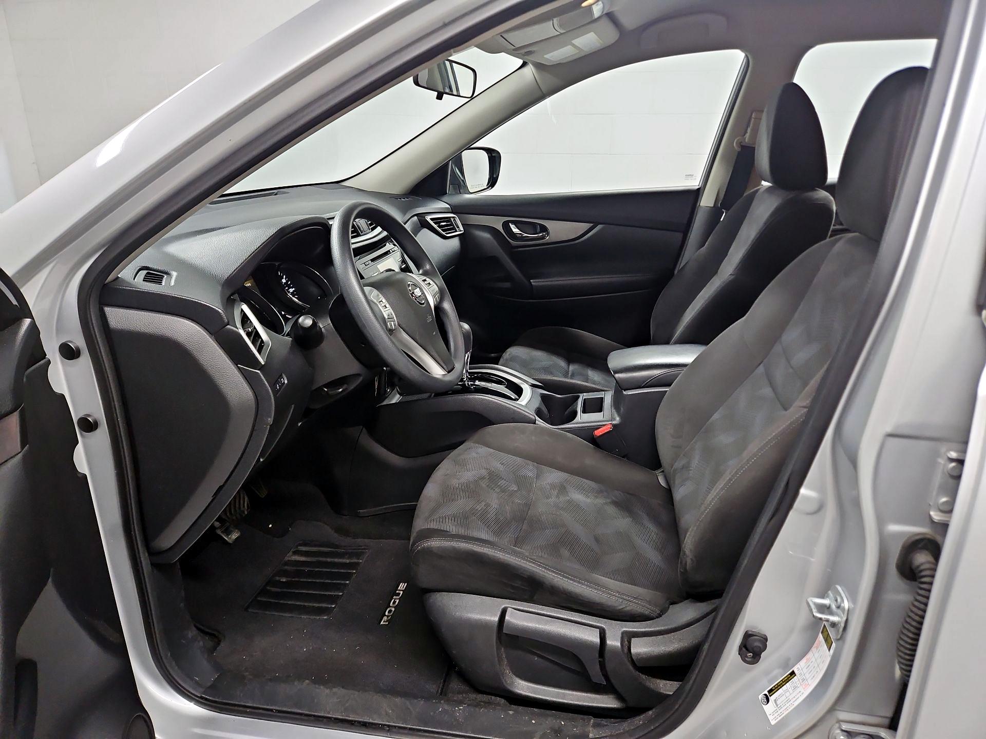 Thumbnail: 2015 Nissan Rogue - 11