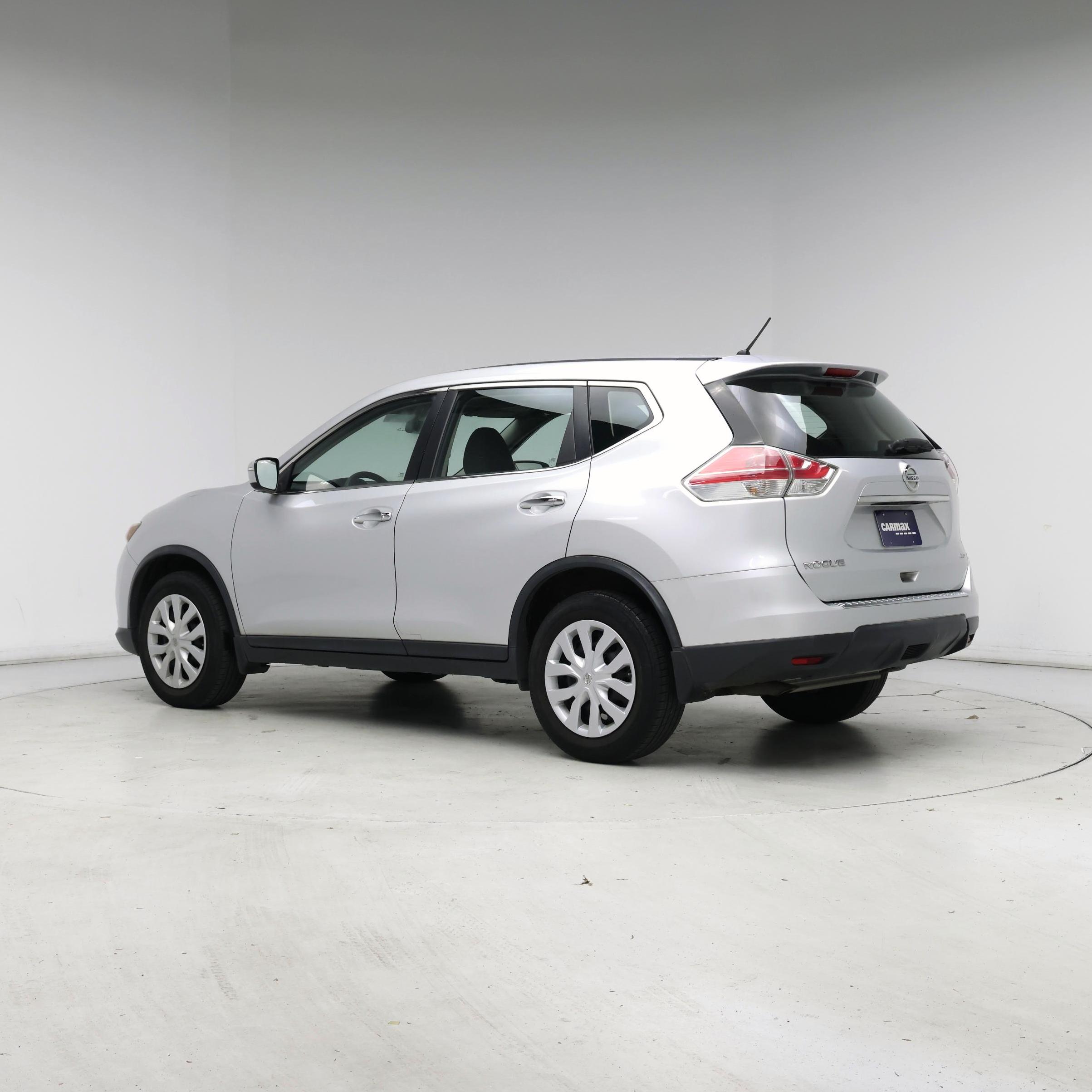 Thumbnail: 2015 Nissan Rogue - 2