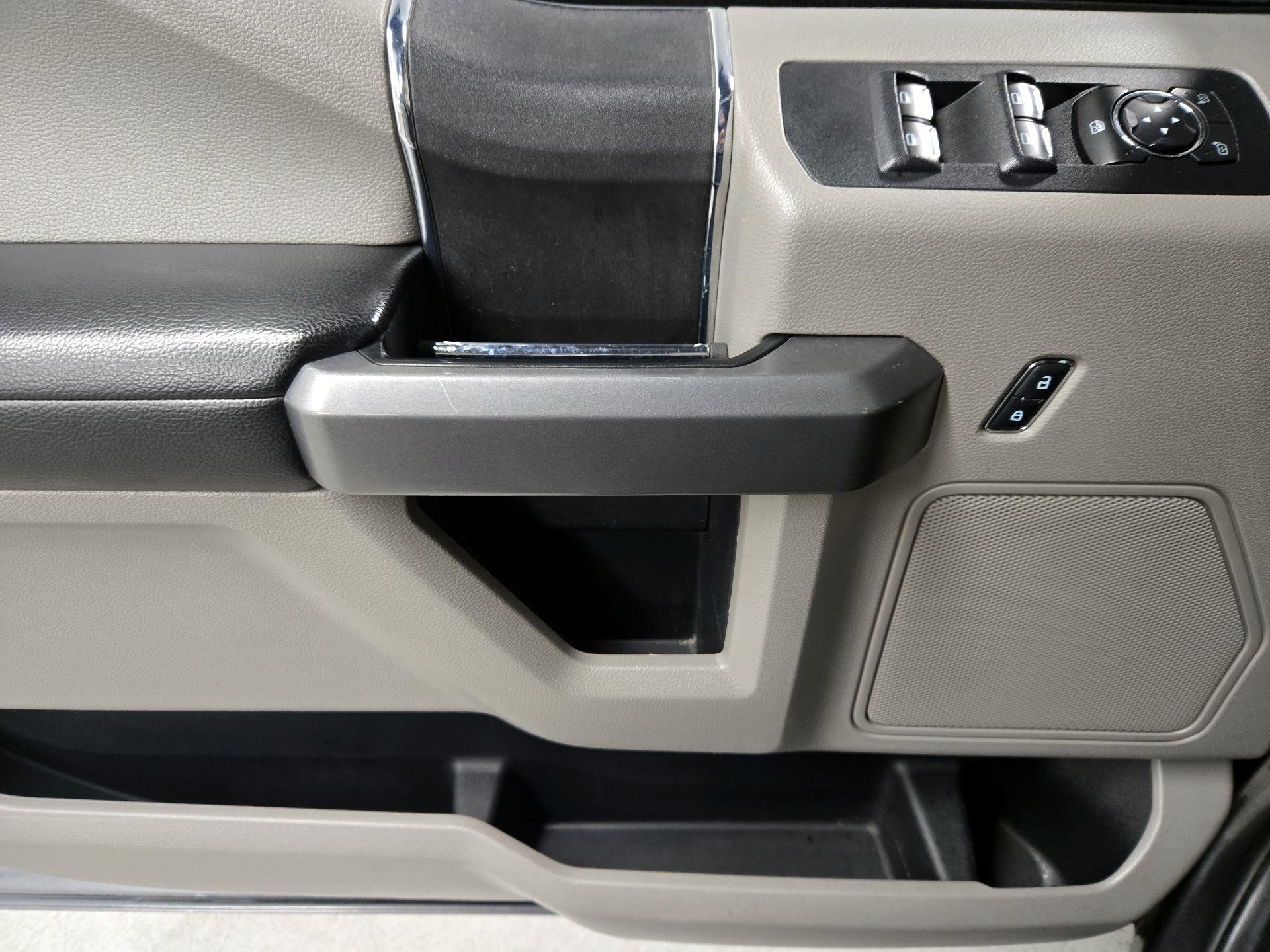 Thumbnail: 2015 Ford F-150 - 12