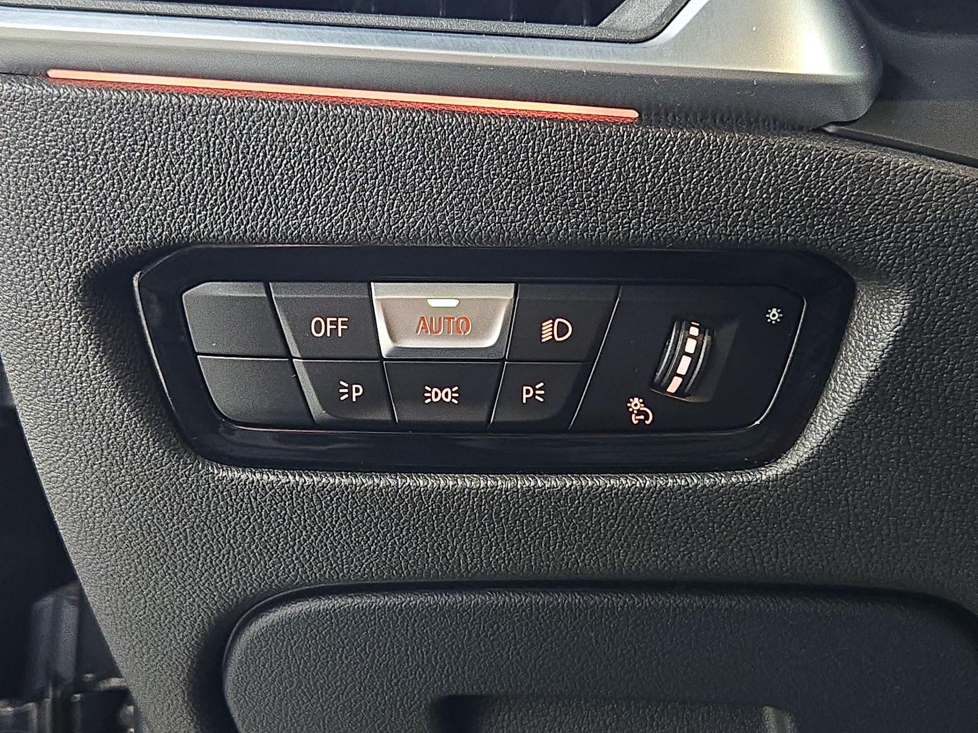 Thumbnail: 2021 BMW 3 Series - 13