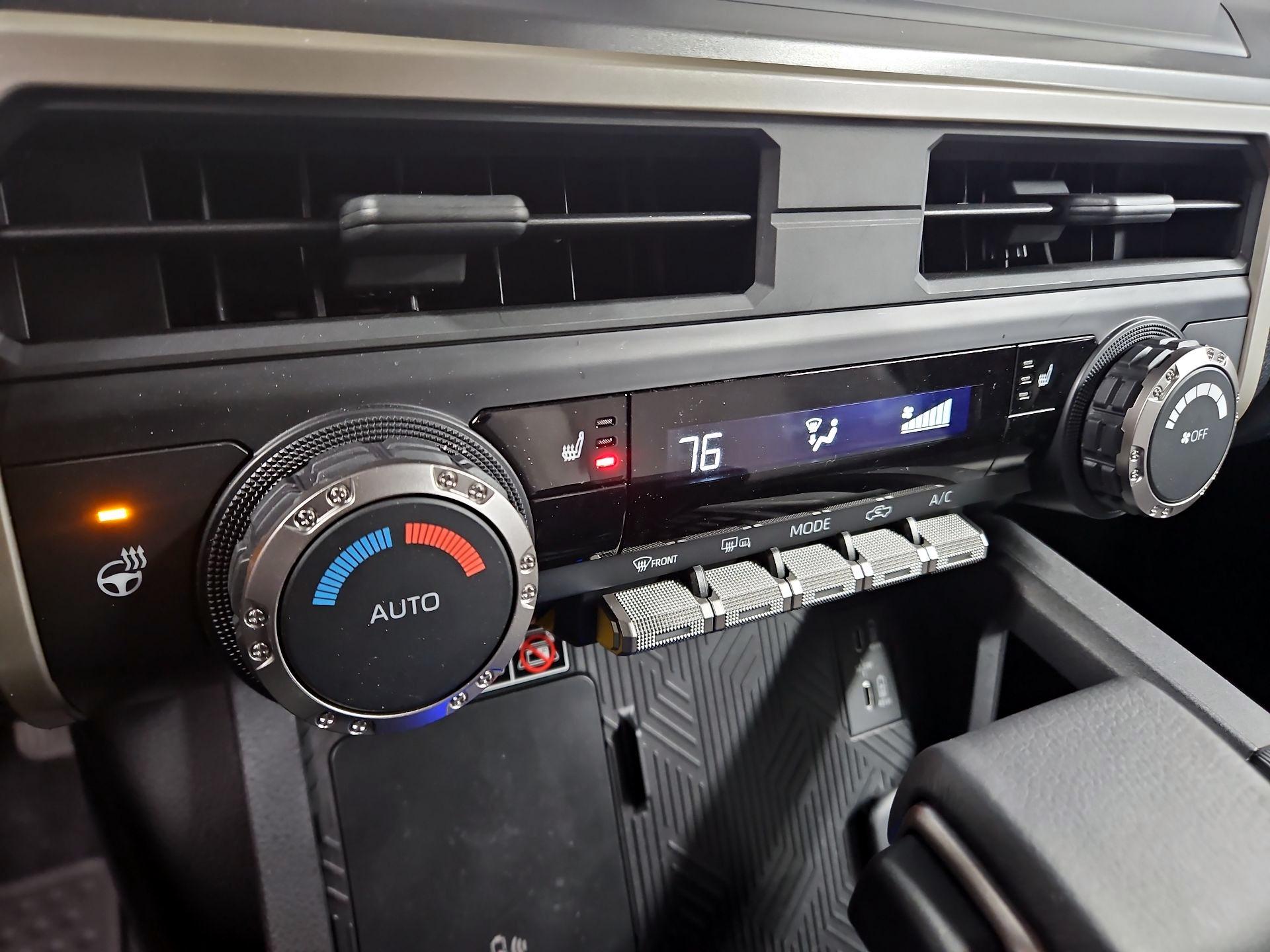 Thumbnail: 2024 Toyota Tacoma - 16