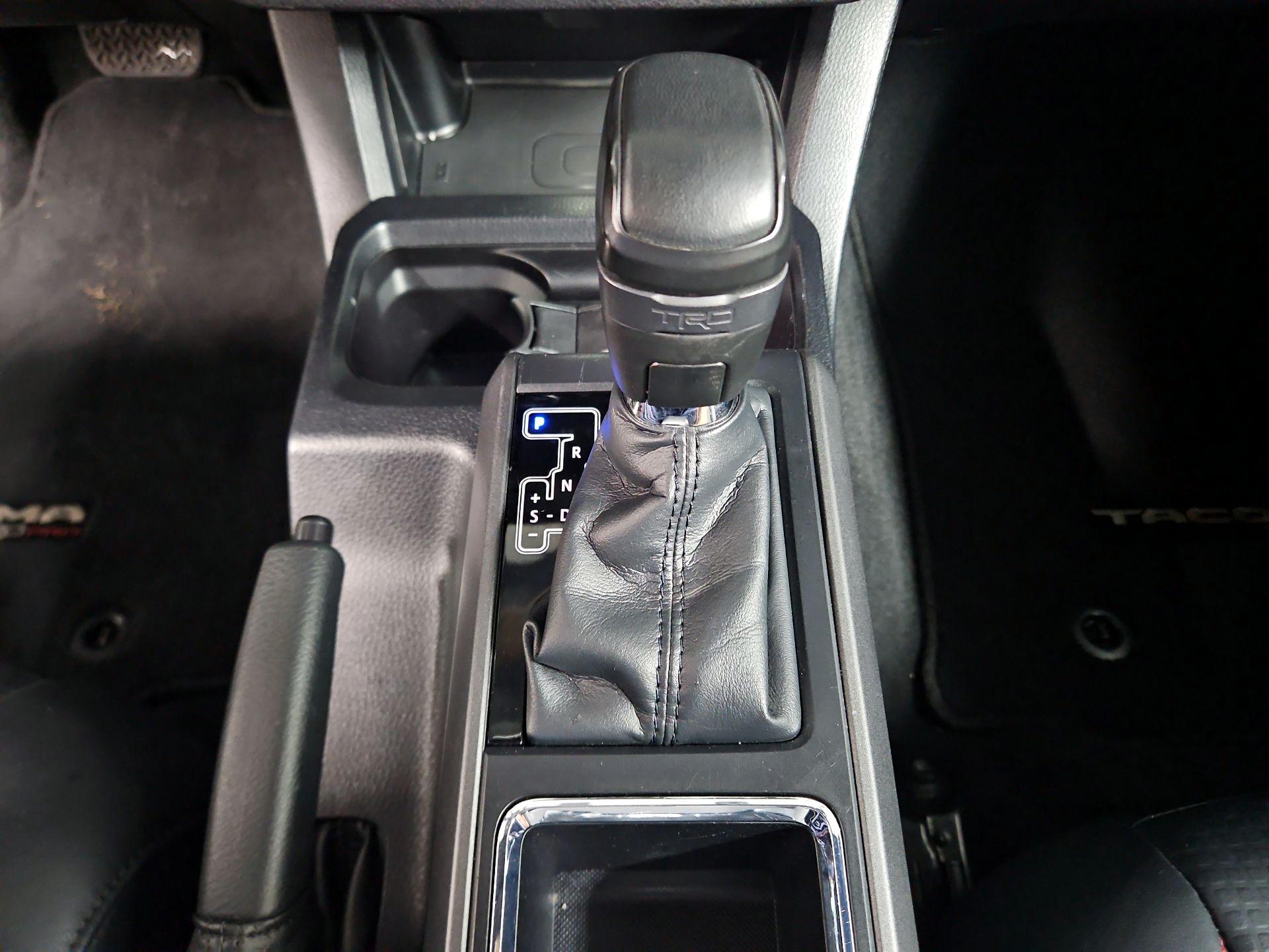 Thumbnail: 2019 Toyota Tacoma - 18